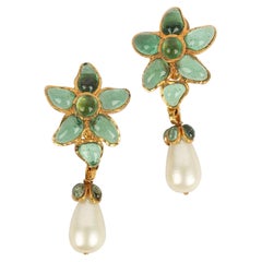 Chanel Earrings in Glass Paste and Golden Metal, 1995 Chanel Earrings in Glass Paste and Golden Metal, 1995