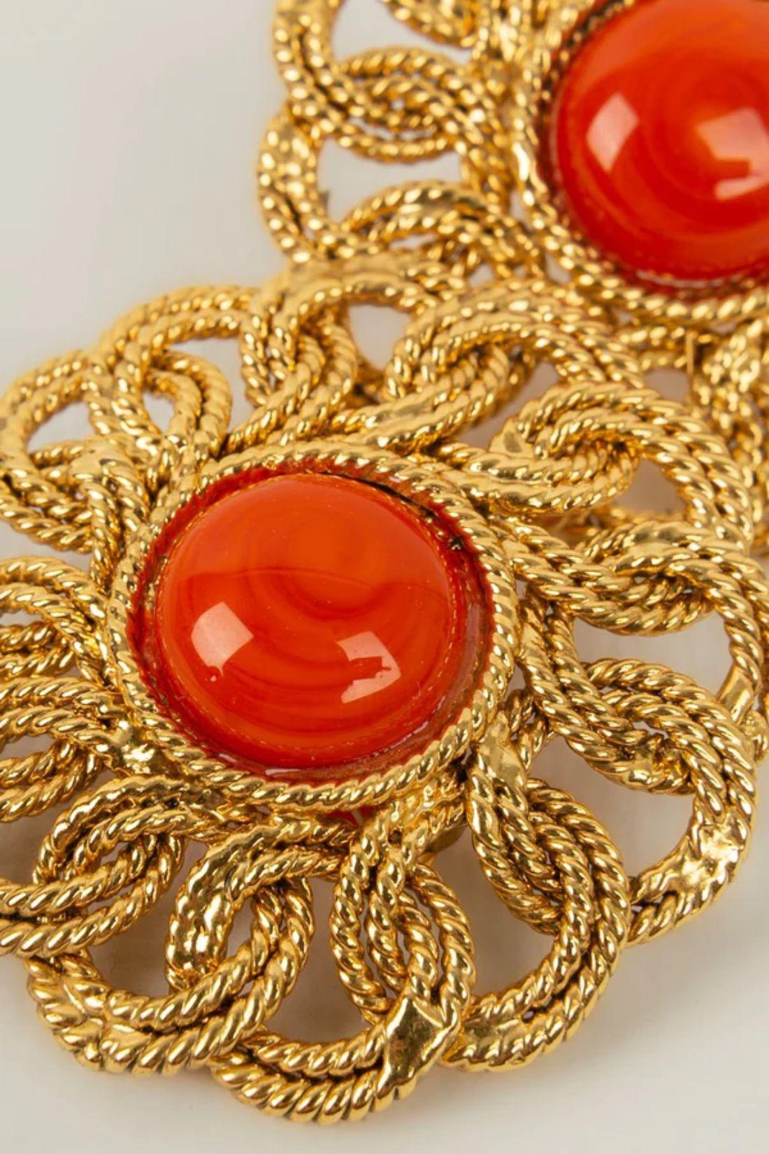 Chanel - (Made in France) Clips earrings in gold metal and orange glass paste. Collection 2cc8.


Additional information:
Dimensions: Ø 5 cm

Condition: 
Very good condition

Seller Ref number: BOB88

With her expertise in vintage fashion, Isabelle