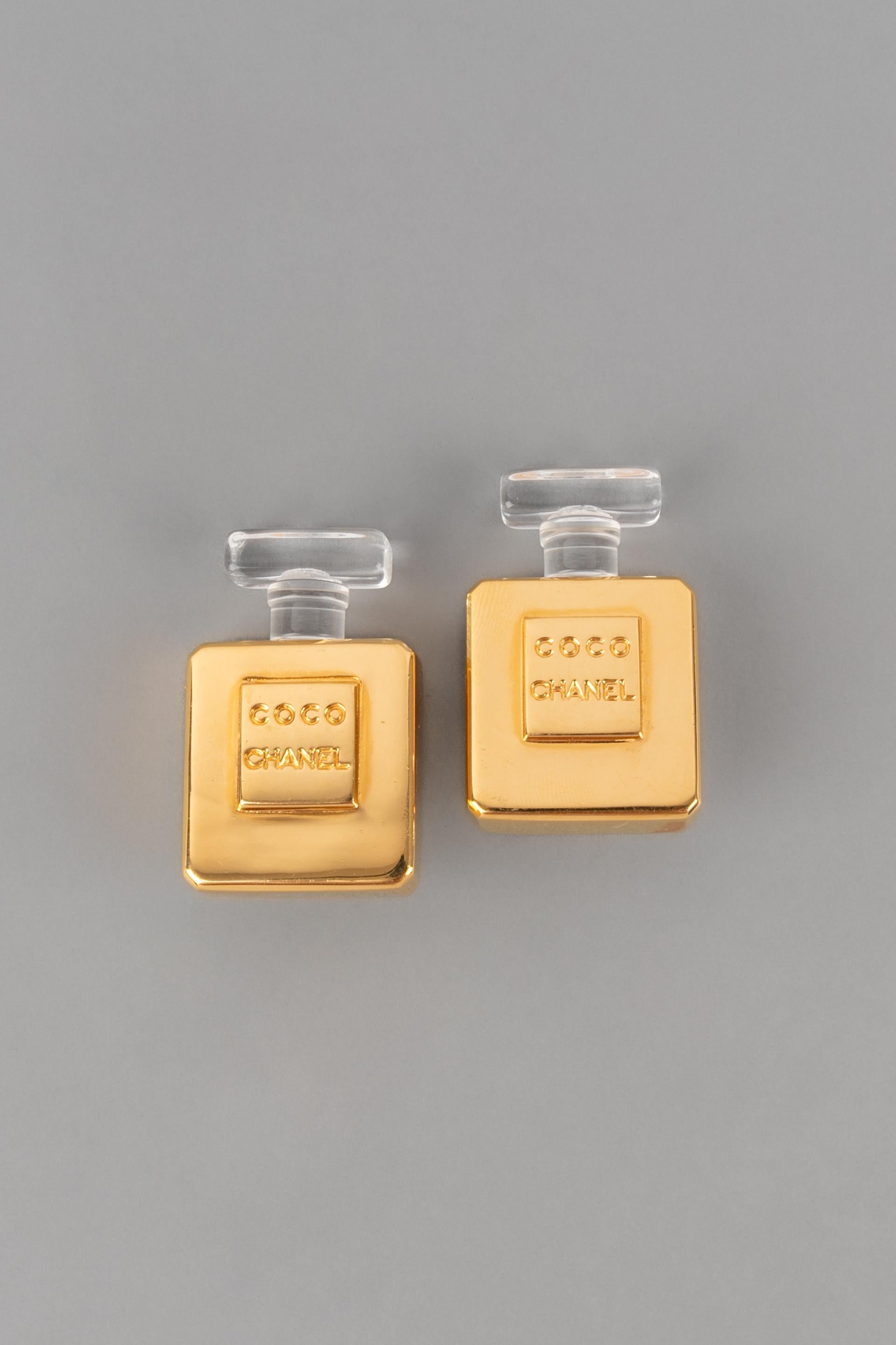 Women's Chanel earrings Perfume No 5