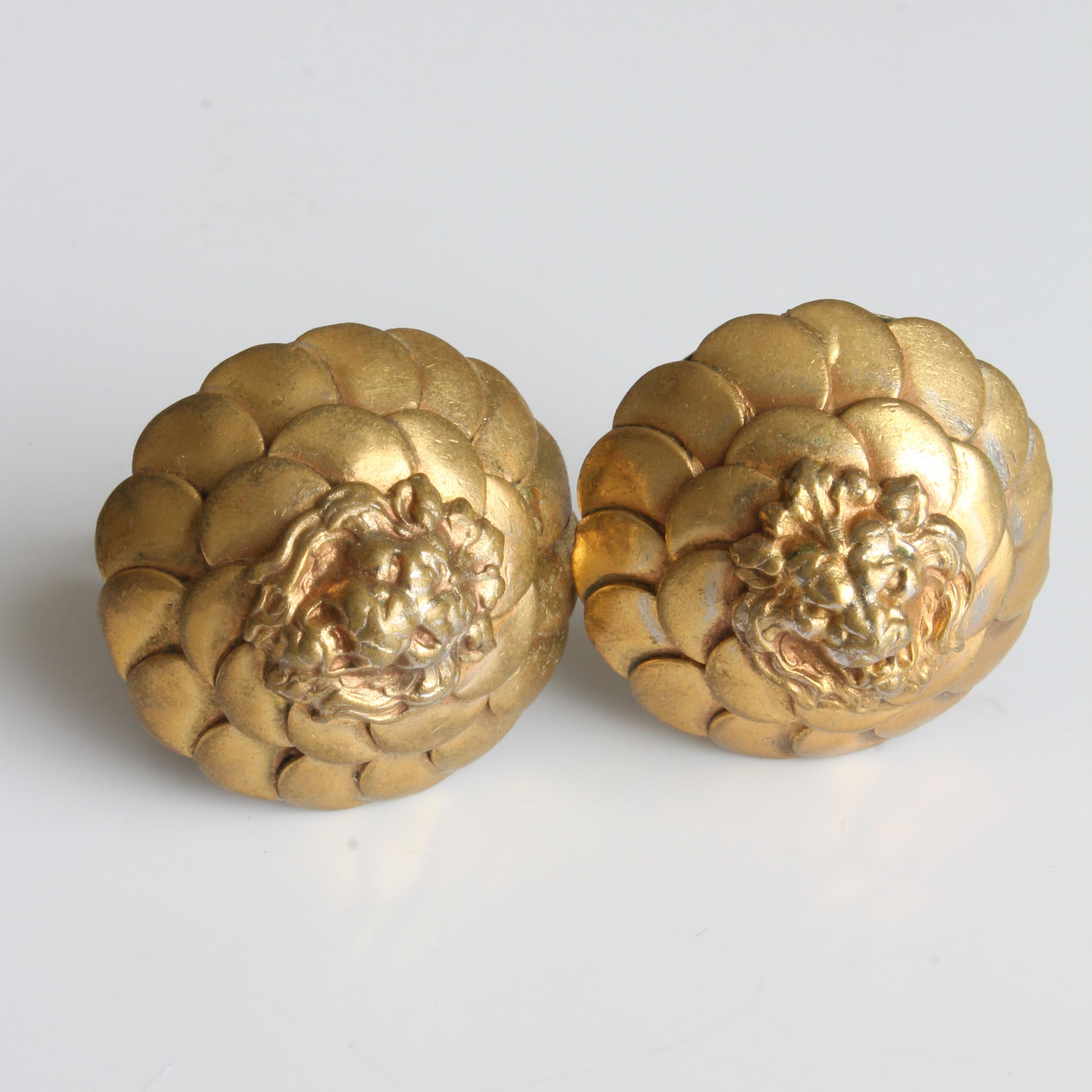 Chanel Earrings Roaring Lion Head Clip Style Gold Metal Rare Vintage 1970s  For Sale 3