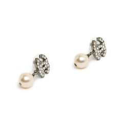 Chanel earrings Studs Black silver medium CC and medium fancy pearl