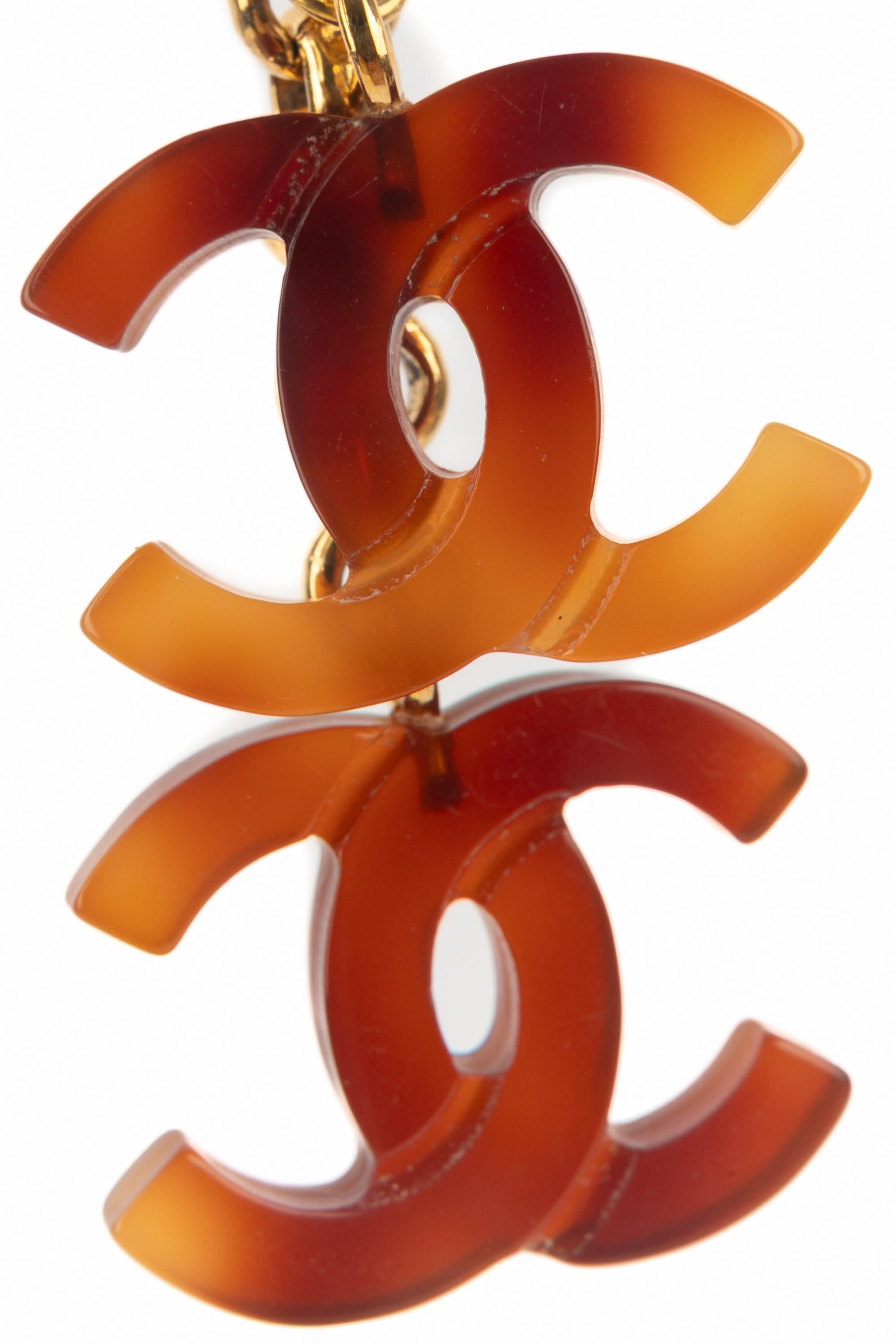 Boucles d'oreilles Chanel été 1994 en vente 1