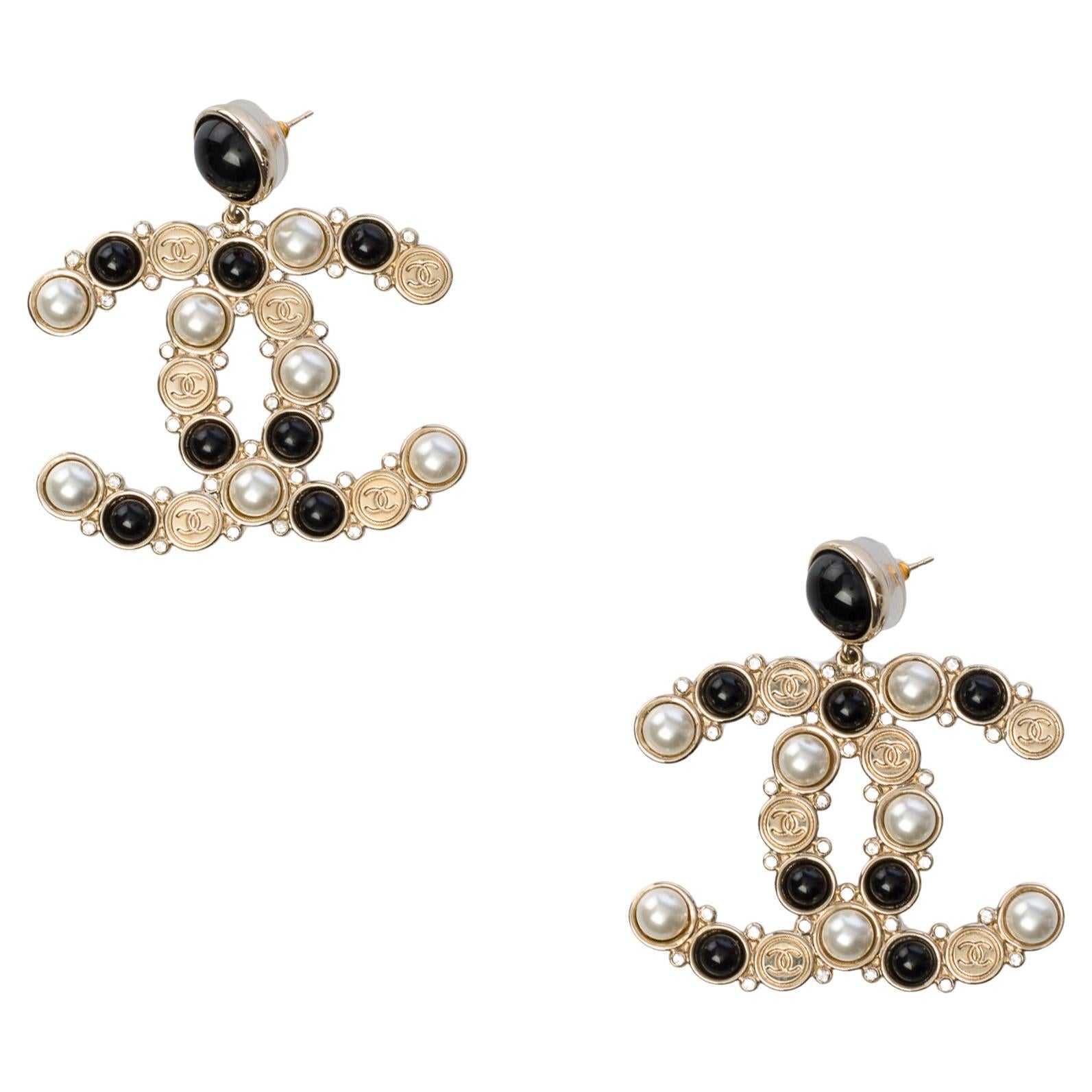 Chanel Earrings topped with faux pearls, rhinestones and resin, SHW For Sale