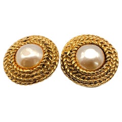CHANEL Earrings Vintage 1980s Clip On