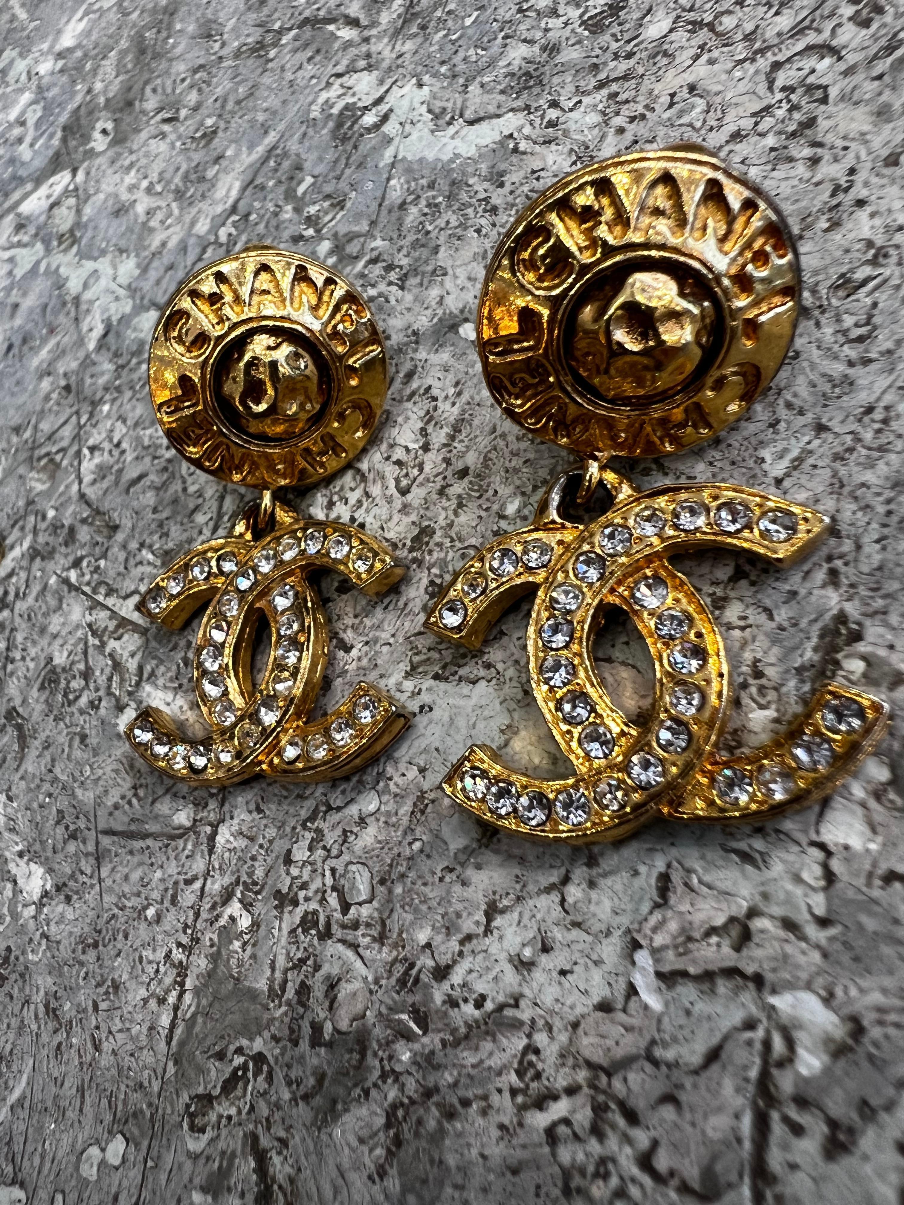 Women's or Men's Chanel Earrings Vintage France Logo Chanel Strass Gold Plated