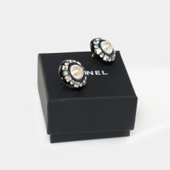 Chanel Earrings with black resin and rhinstone