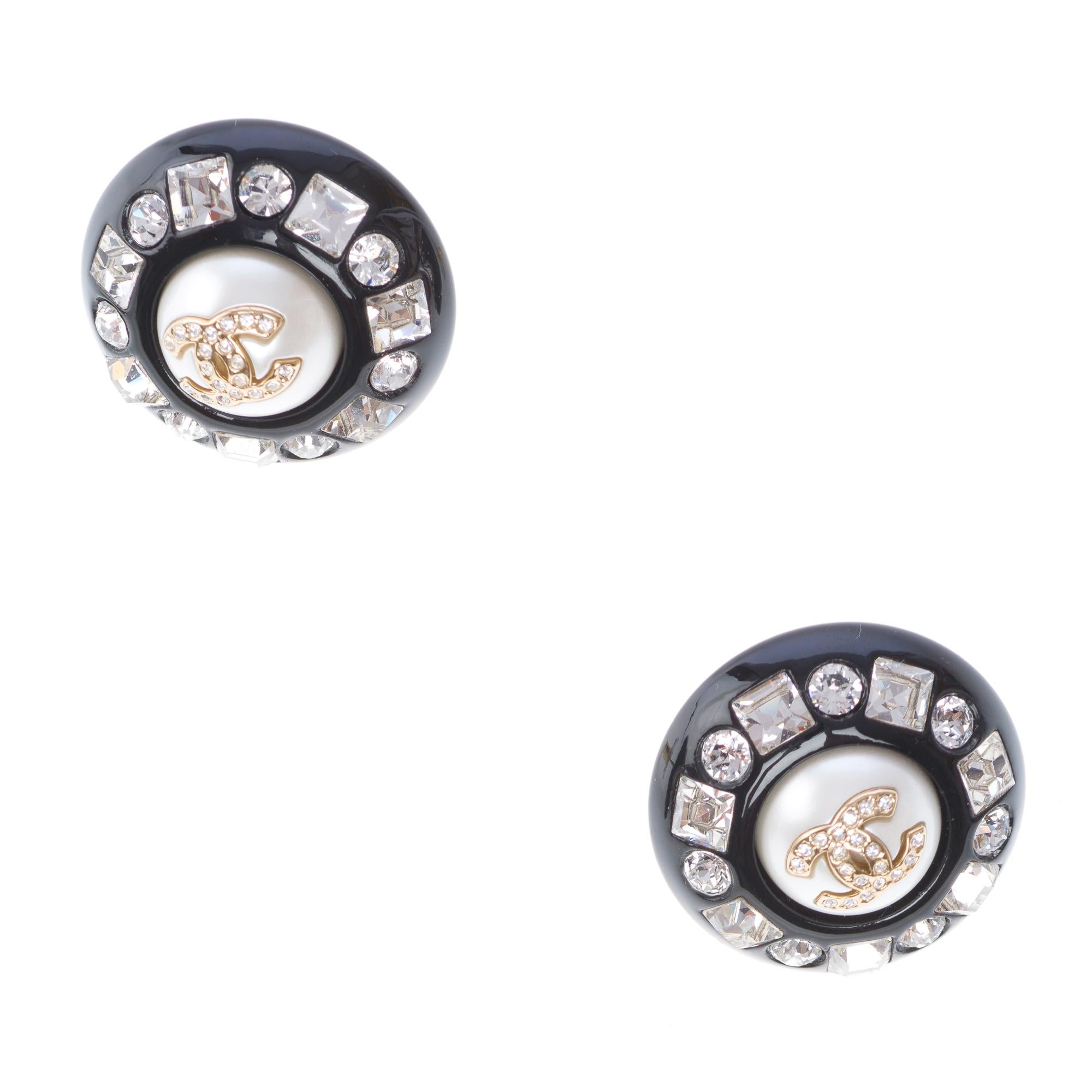 Contemporary Chanel Earrings with black resin and rhinstone For Sale