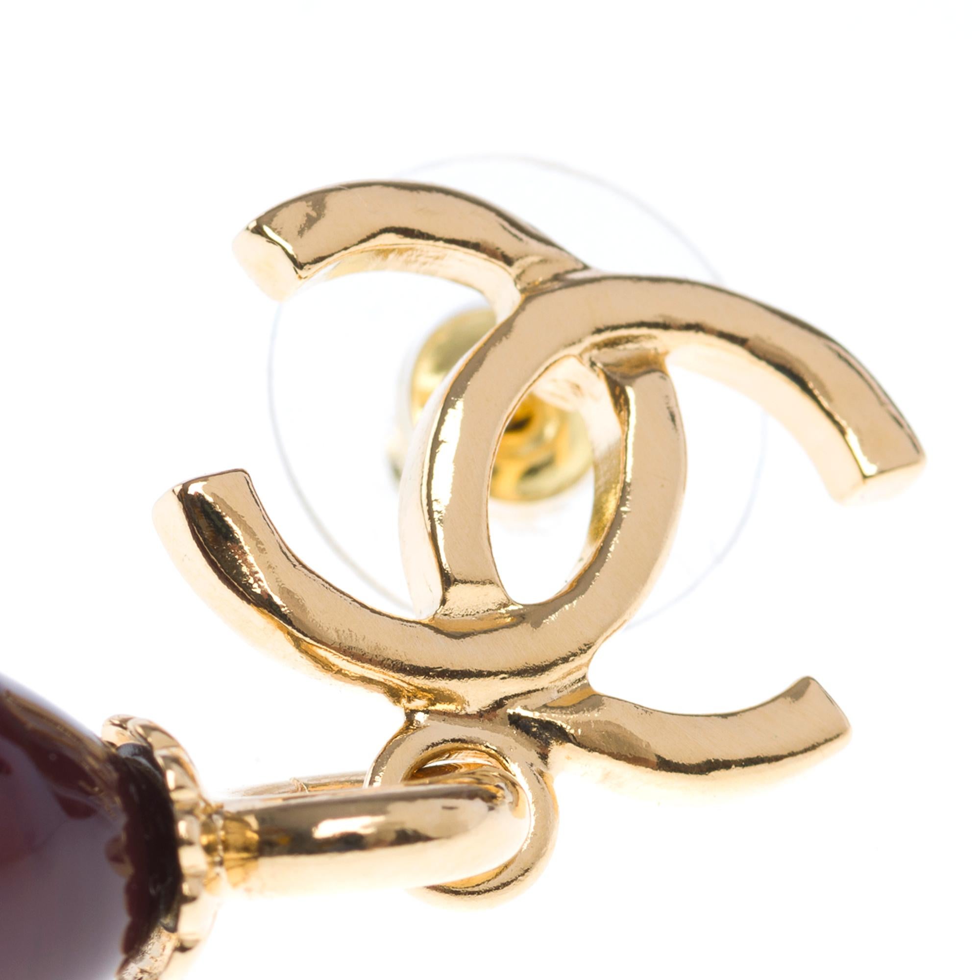 Chanel Earrings with gold metal and brown stone In New Condition For Sale In Paris, IDF