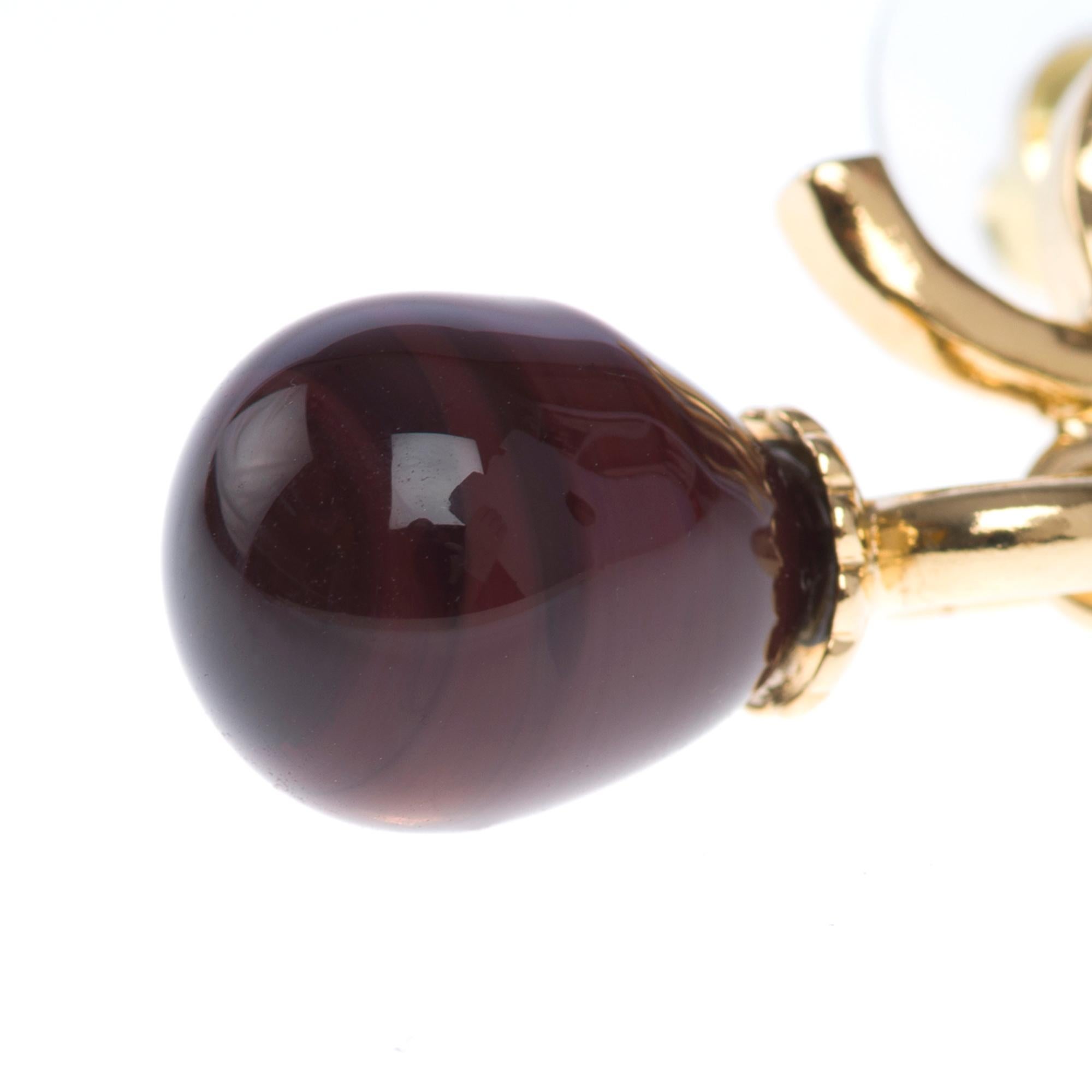 Chanel Ohrringe mit goldenem Metall und braunem Stein Damen
