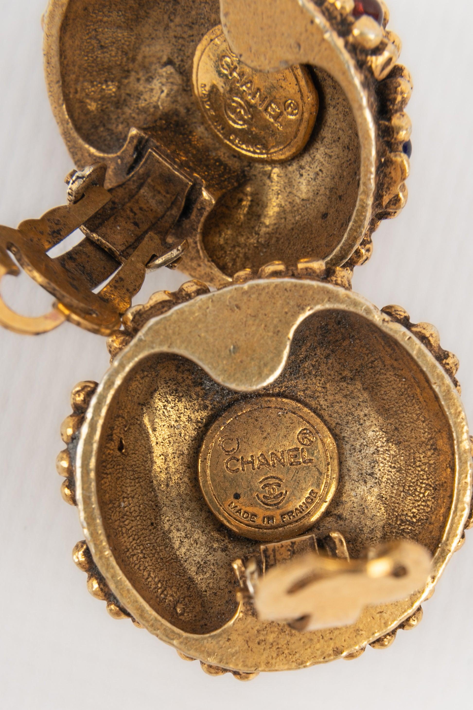 Chanel Earrings with Pearly Cabochon and Glass Paste For Sale 1