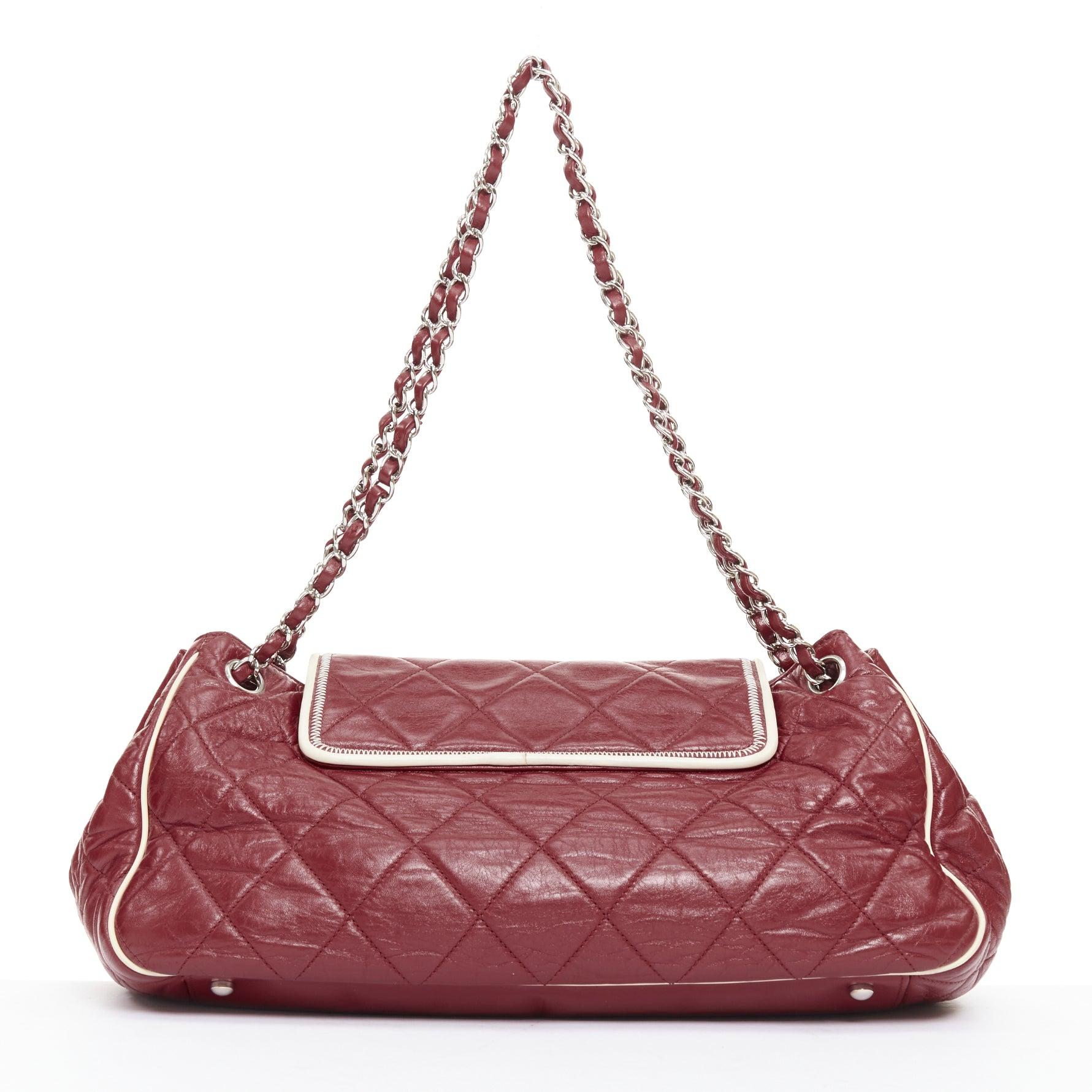 Donna CHANEL East West Accordion Flap red Bordeaux silver chain flap bag in vendita