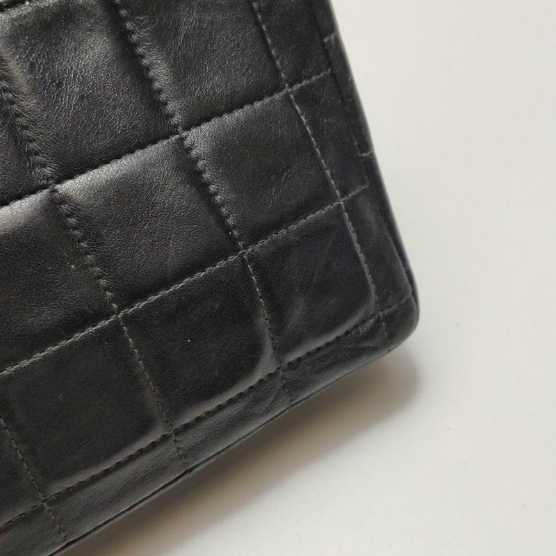 Chanel East West Chocolate Bar Black Leather Silver Hardware, 2000-2002 10