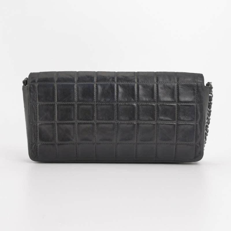 Chanel East West Chocolate Bar Black Leather Silver Hardware, 2000-2002 3
