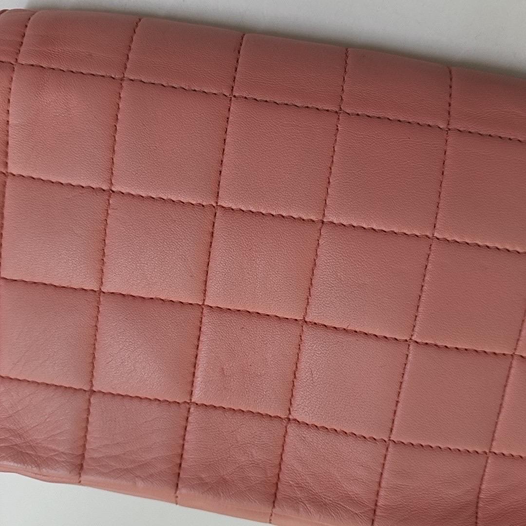 Chanel East West Chocolate Bar Light Pink Leather Gold Hardware Vintage 8
