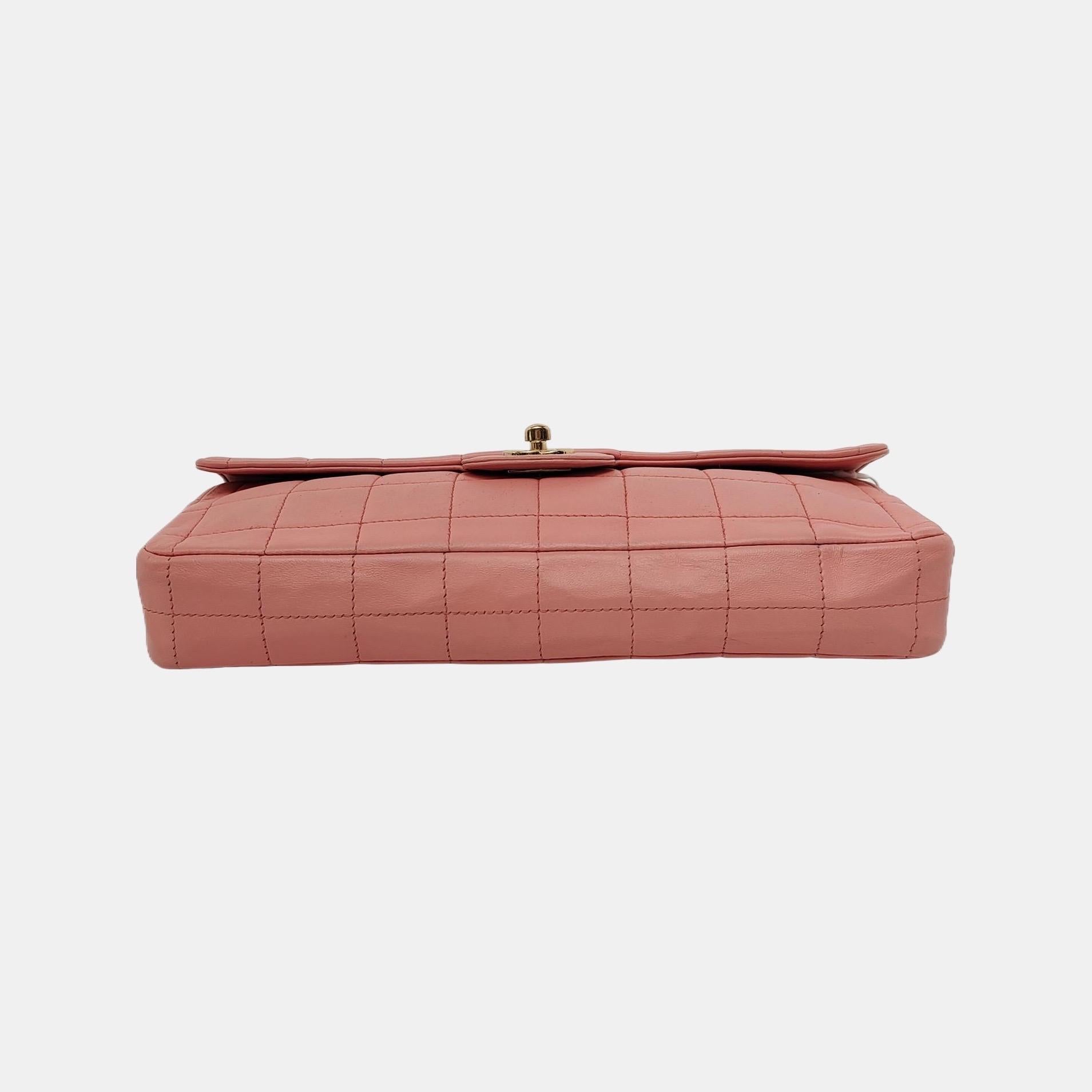Women's Chanel East West Chocolate Bar Light Pink Leather Gold Hardware Vintage