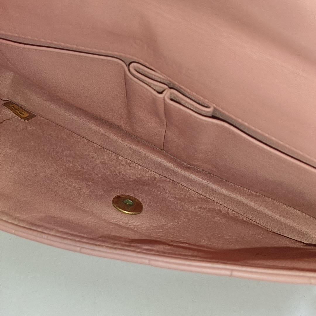 Chanel East West Chocolate Bar Light Pink Leather Gold Hardware Vintage 3