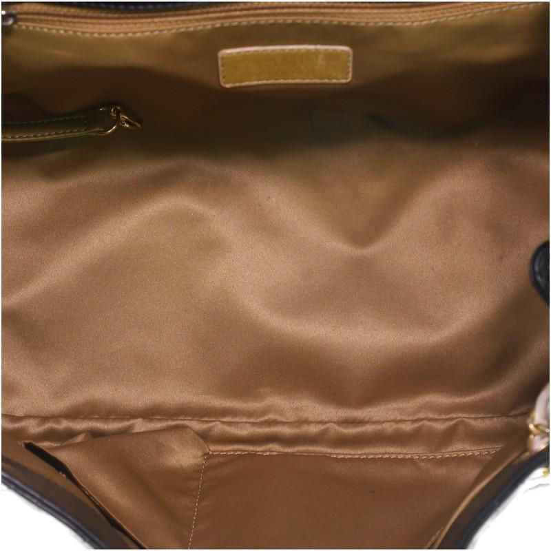 Chanel East West Mademoiselle Akkordeon Klappe Tasche gesteppte Lammfell Medium für Damen oder Herren