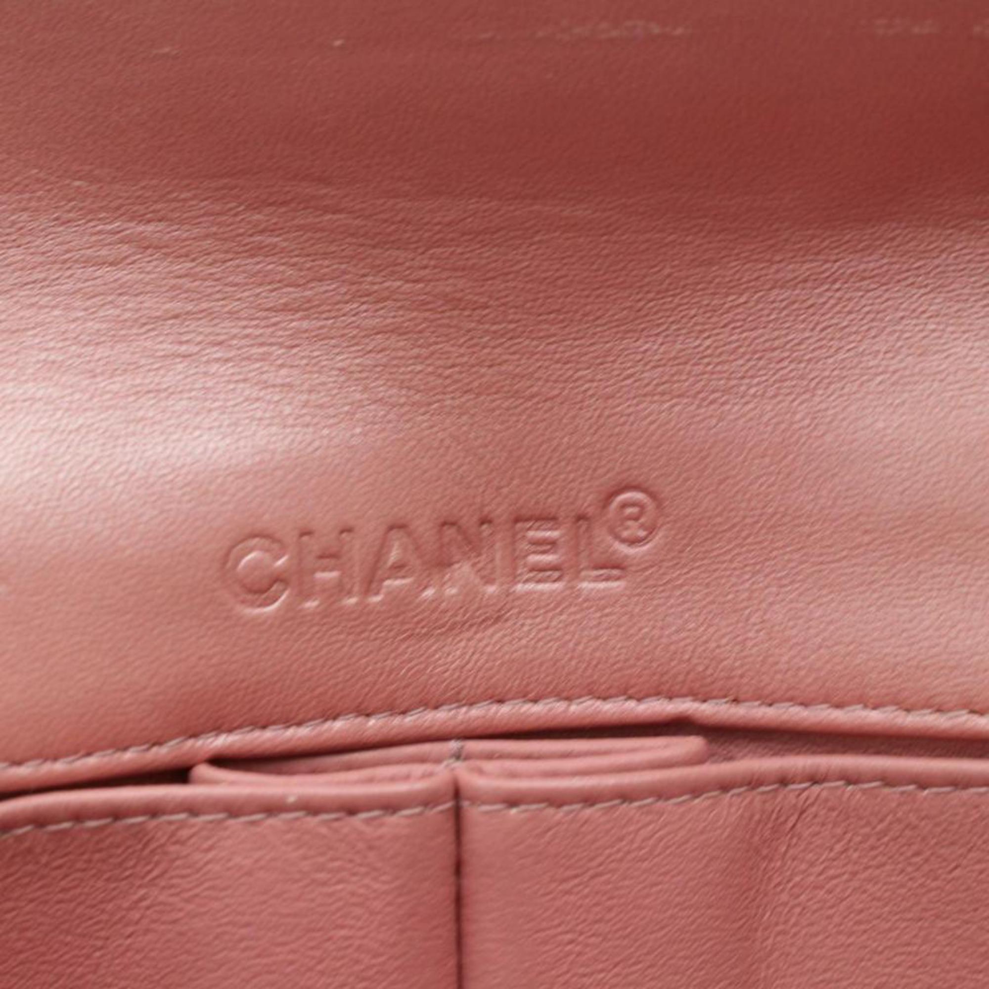 Chanel East West Quilted Chain Flap 870062 Salmon Patent Leather Shoulder Bag In Fair Condition For Sale In Forest Hills, NY