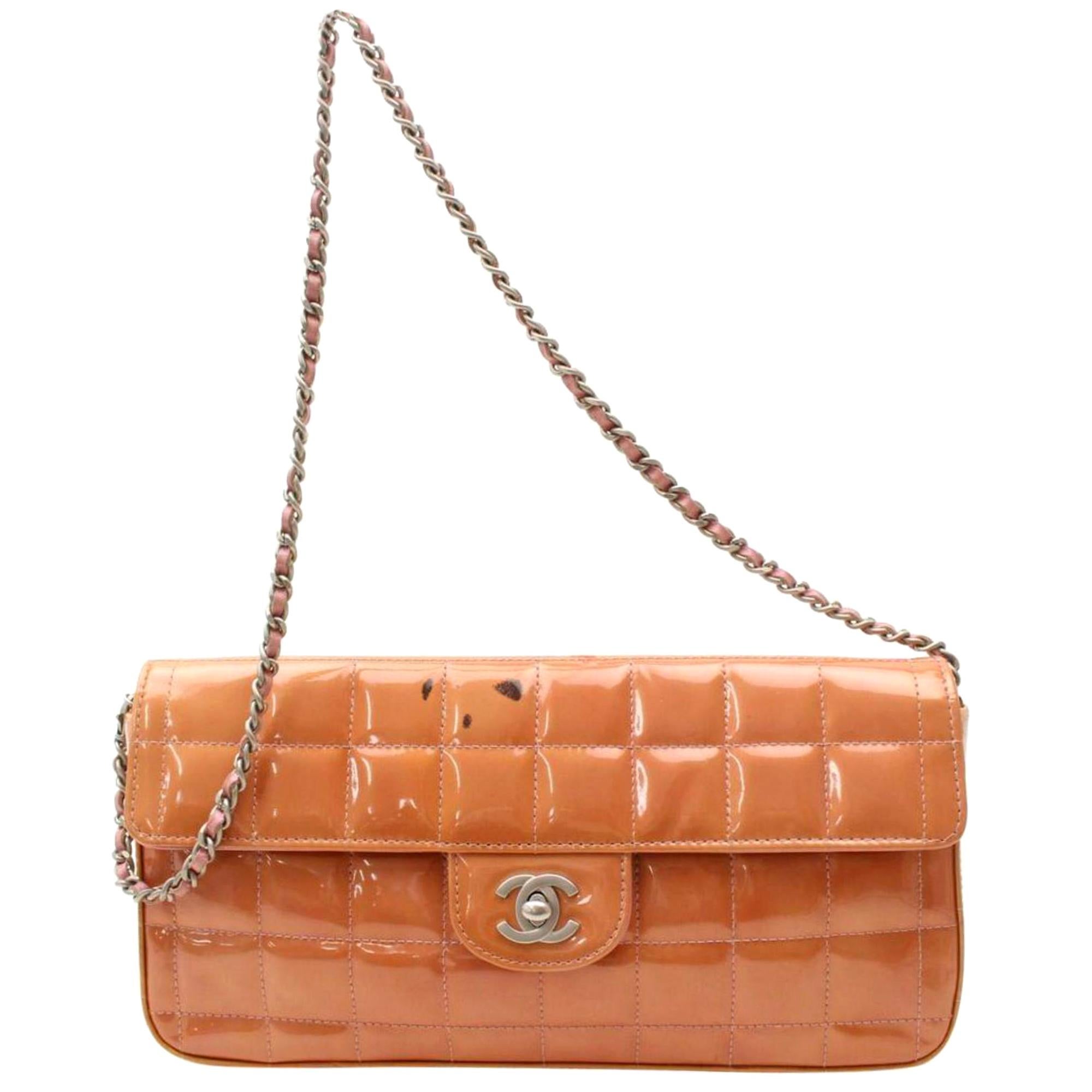 Chanel East West Quilted Chain Flap 870062 Salmon Patent Leather Shoulder Bag For Sale