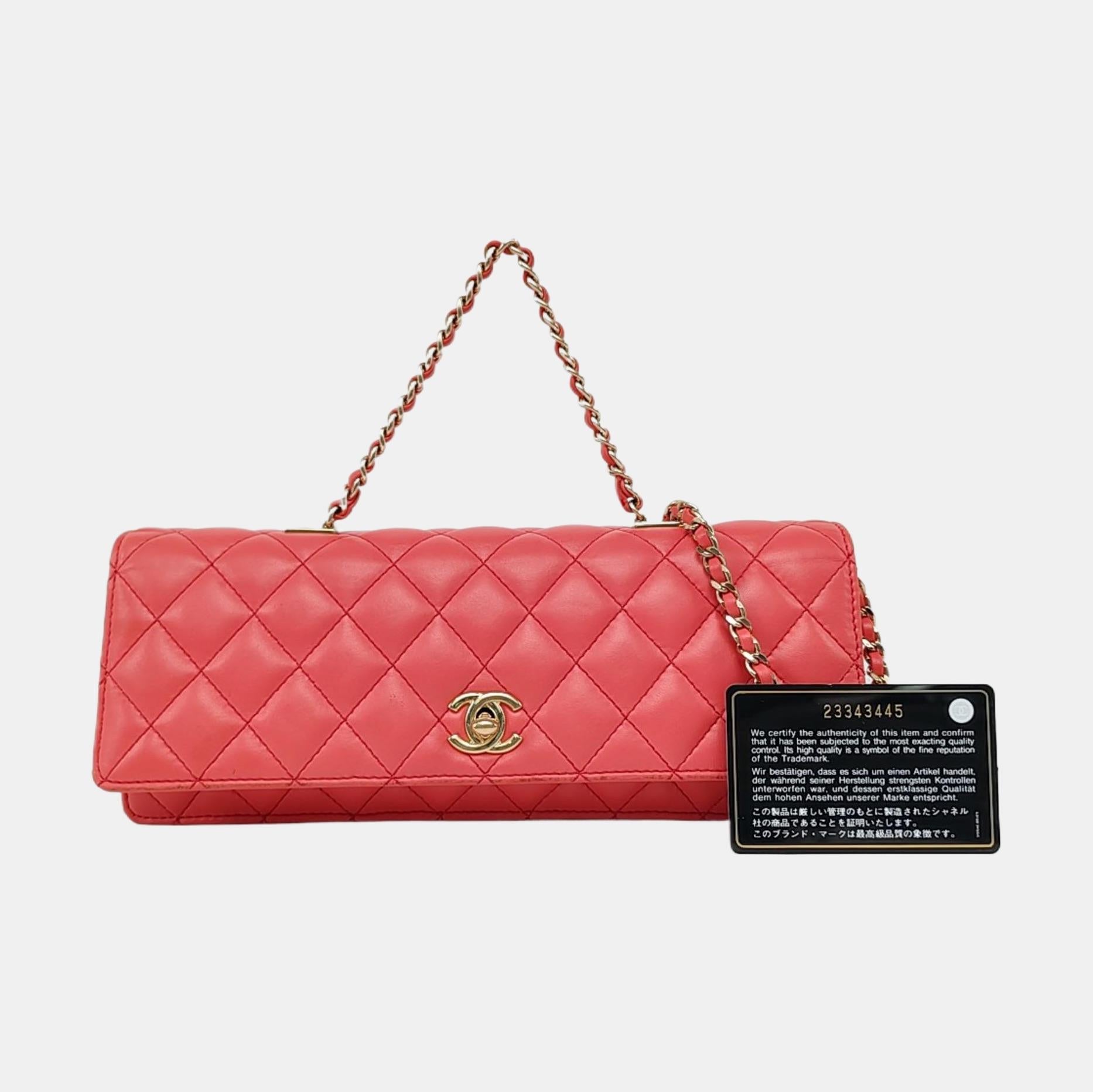 Chanel - Est - Ouest - Sac à rabat unique - Chaîne de perles - Pochette en cuir d'agneau rose en vente 3