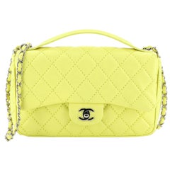 Chanel Easy Carry Flap Bag Gestepptes Lammfell Medium