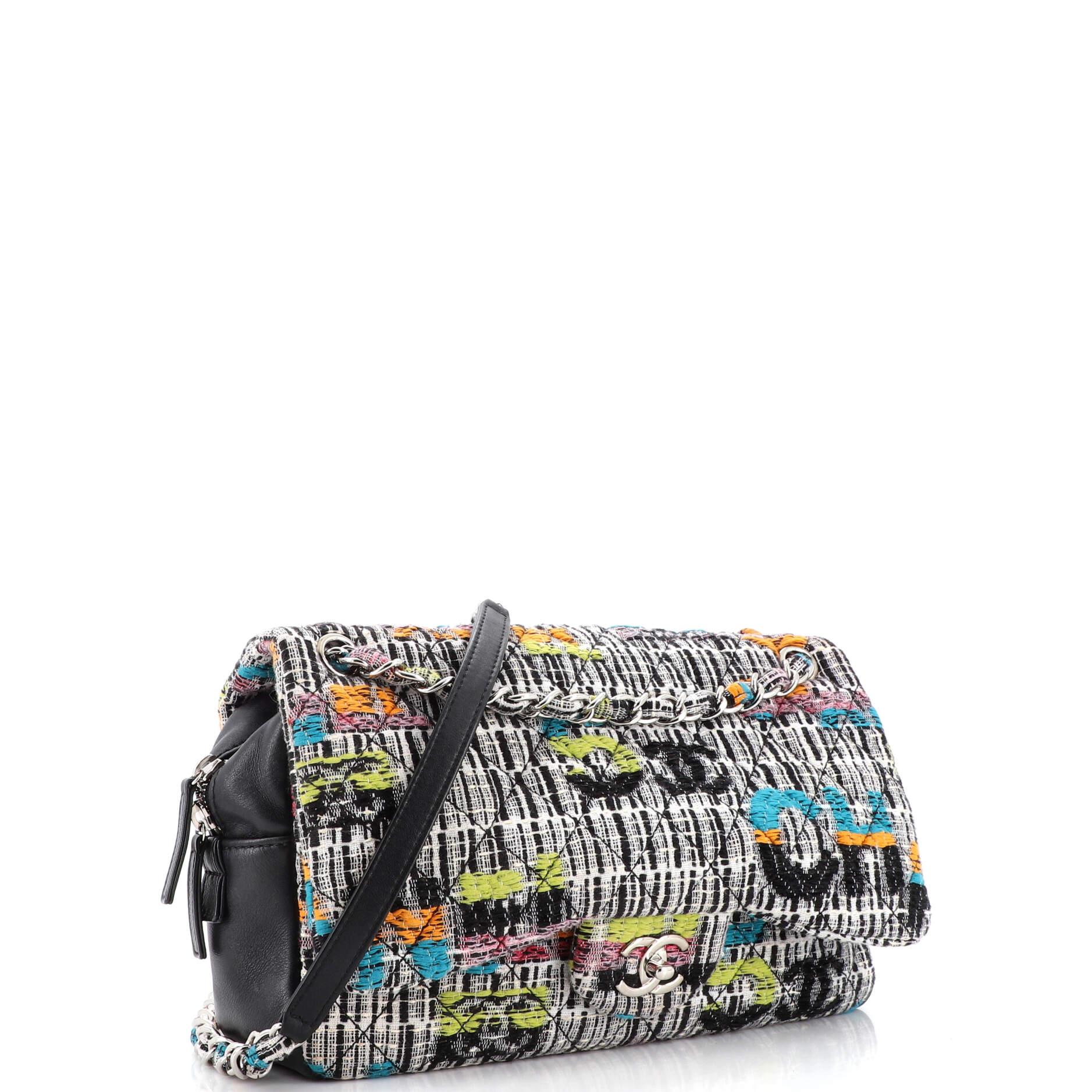 Chanel Easy Fantasy Flap Bag Quilted Multicolor Tweed Medium In Good Condition In NY, NY