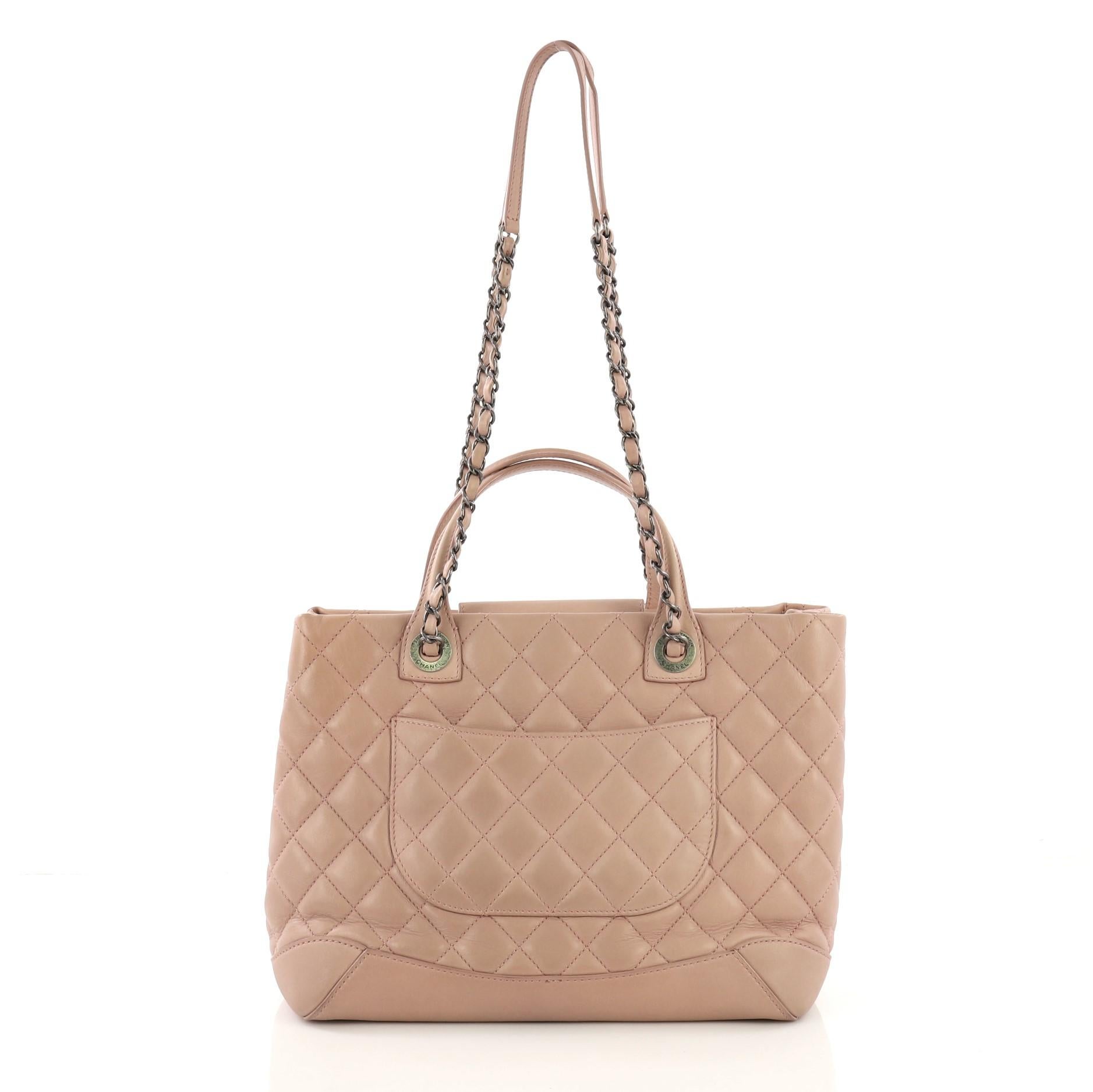 Chanel Easy Shopping Tote Quilted Lambskin Medium In Good Condition In NY, NY
