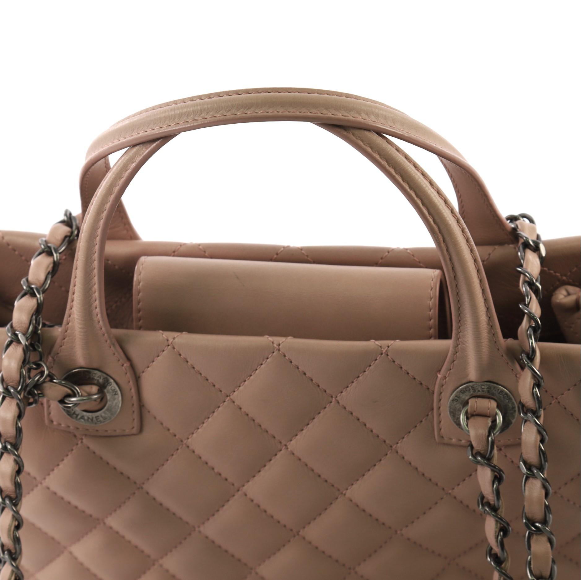 Chanel Easy Shopping Tote Quilted Lambskin Medium 2
