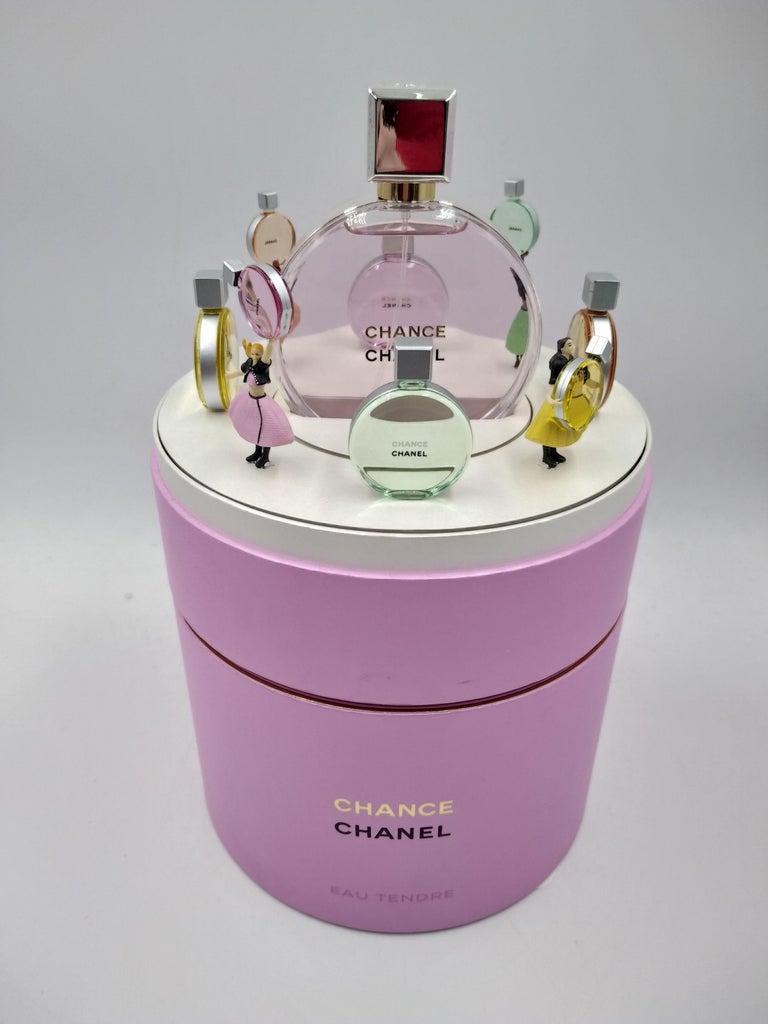 Chanel eau tendre music box Limited Edition 2022 For Sale at 1stDibs