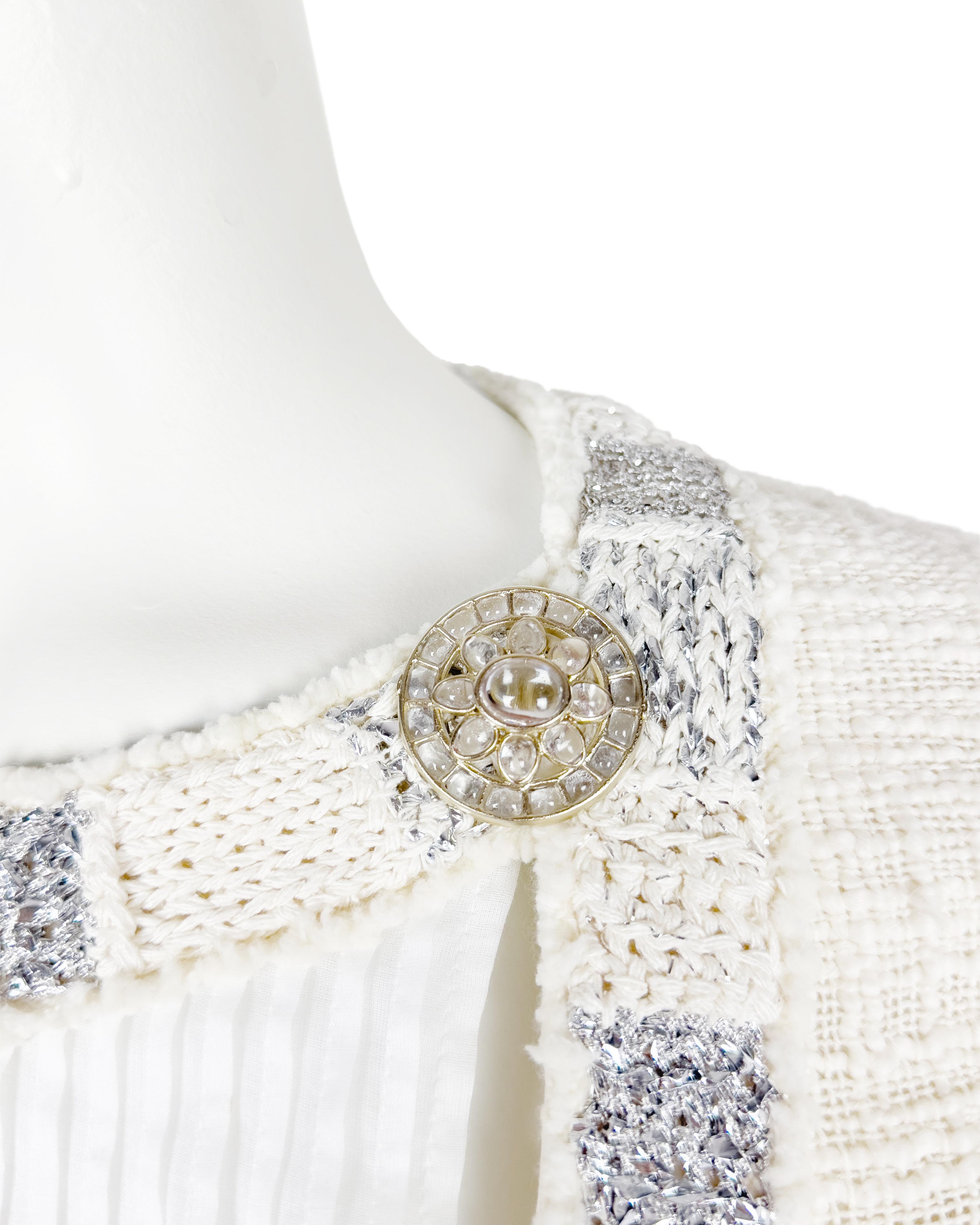 Chanel Ecru Bouclé Paris Bombay Cocktailkleid Pre Fall 2012 für Damen oder Herren im Angebot