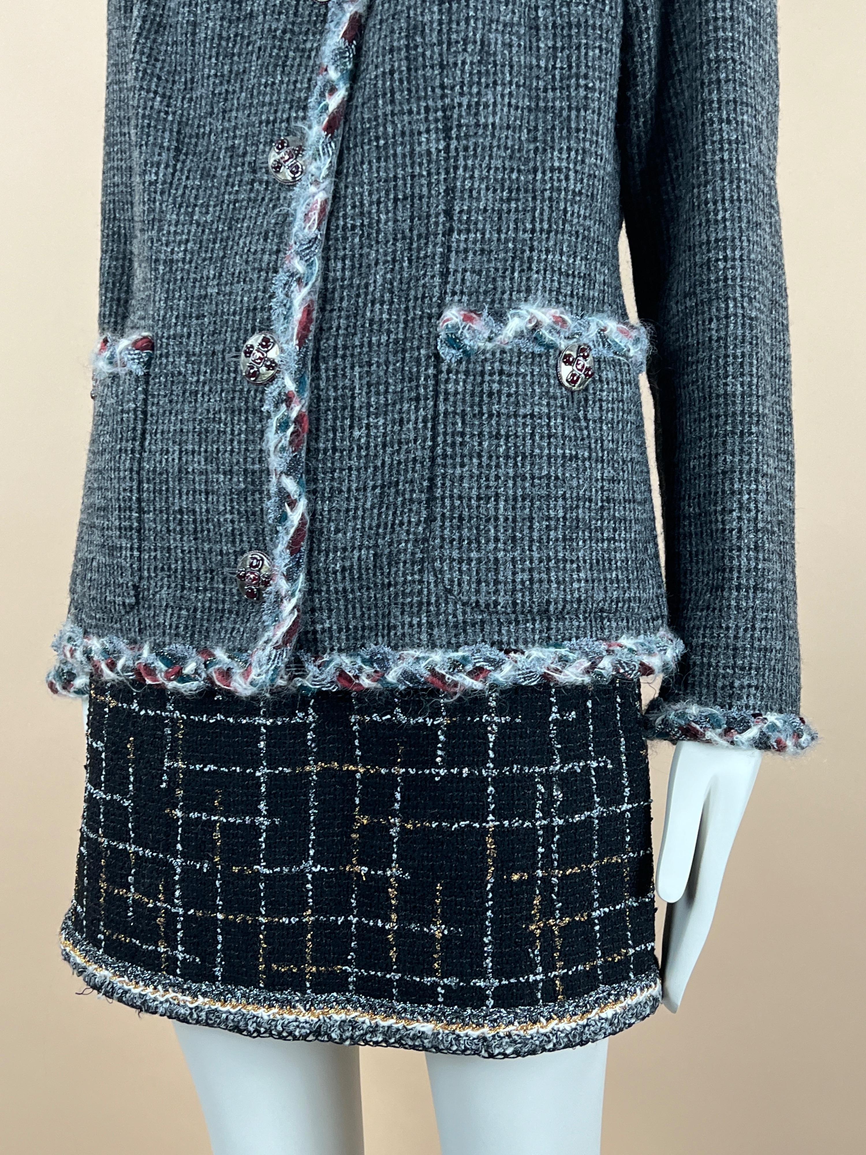 Chanel Edinburgh Collection Gripoix Buttons Tweed Jacket 11