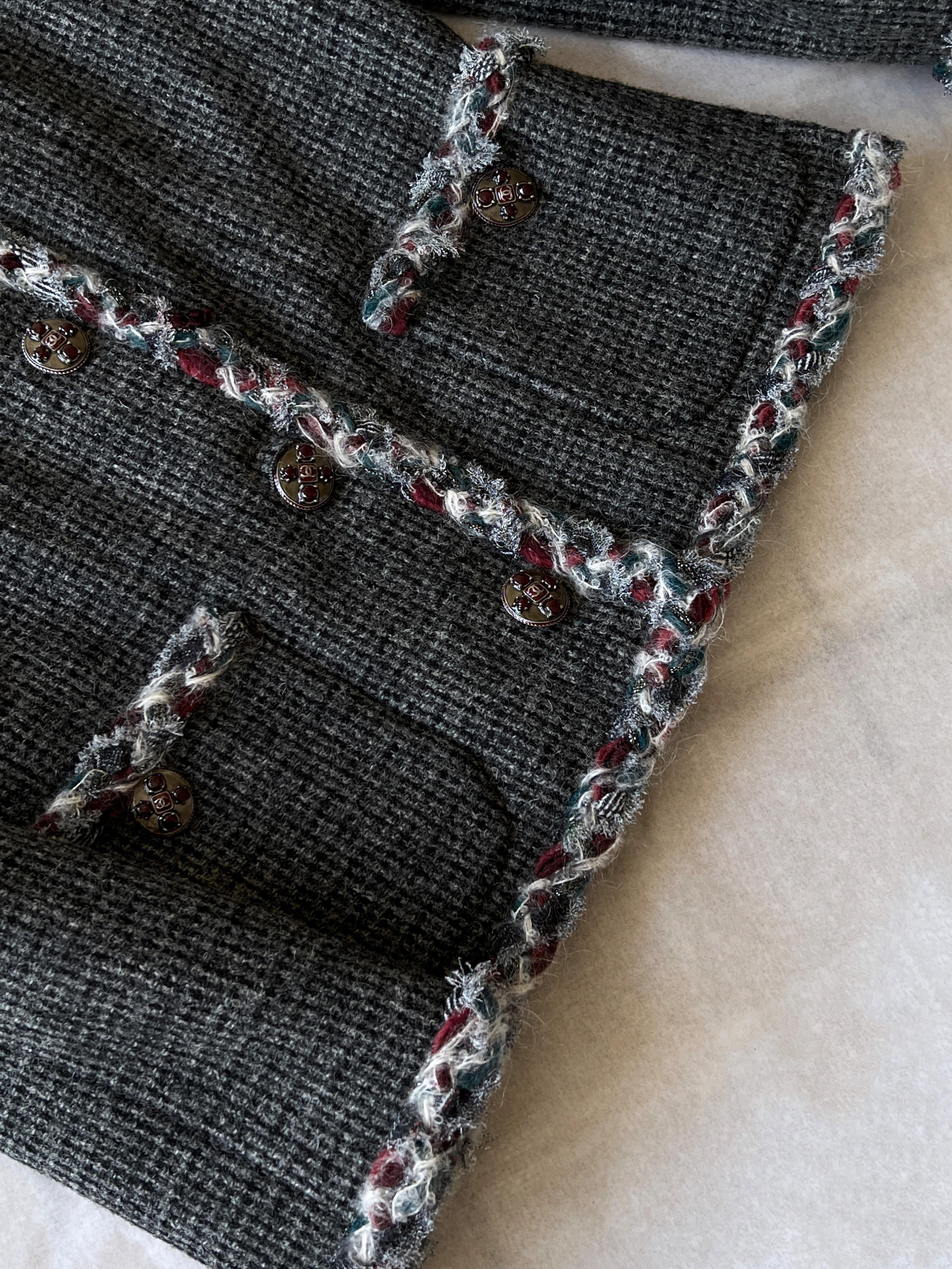 Chanel Edinburgh Collection Gripoix Buttons Tweed Jacket 5