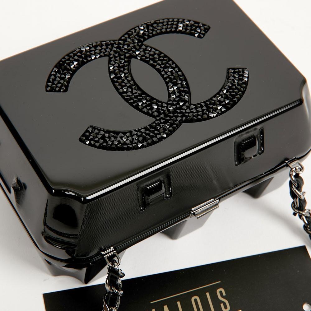 Boîte à bijoux pour le sac à oeufs de Chanel en vente 3