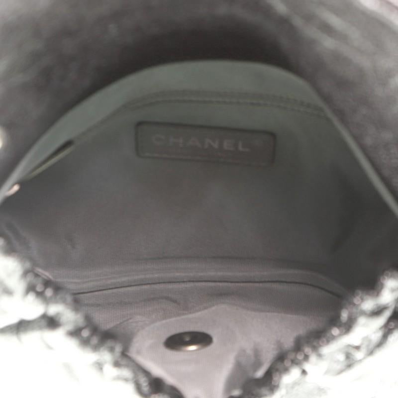 Women's or Men's Chanel Elastic Flap Bag Quilted Glazed Caviar Medium
