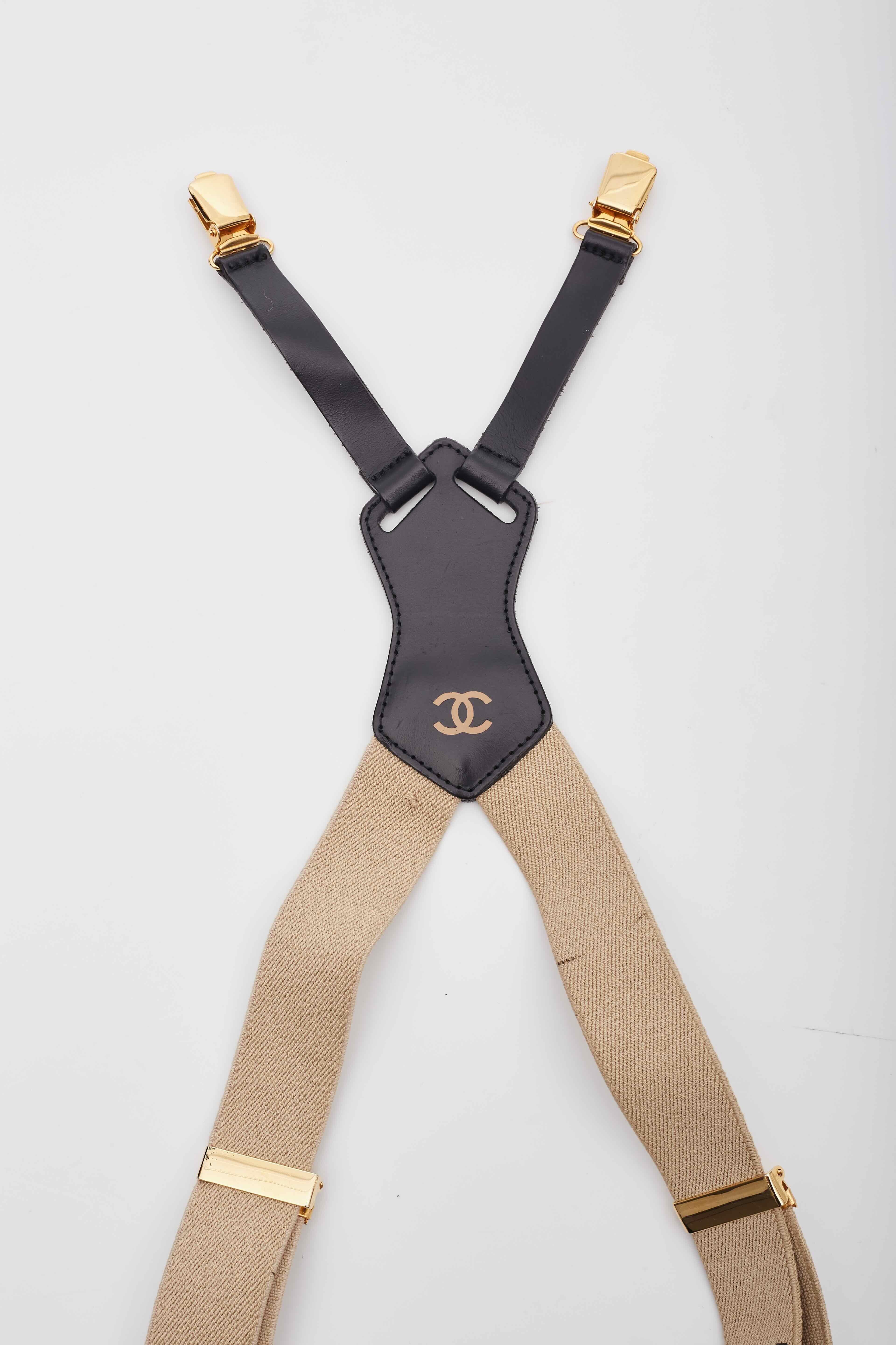 Chanel Elastic Logo Suspenders Beige Black In Good Condition For Sale In Montreal, Quebec