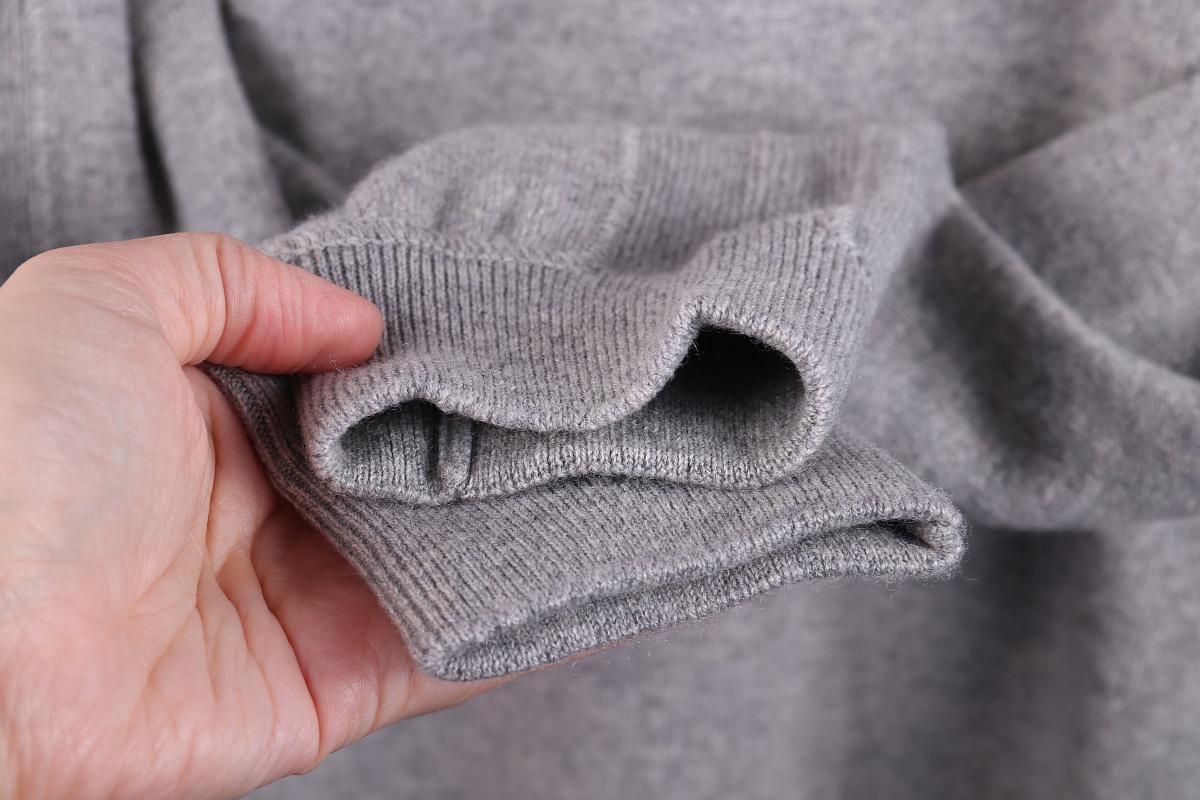 Chanel. Elegantes Pulloverkleid aus Kaschmir, Übergrößen (50 UK) Damen im Angebot