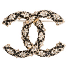 Chanel Black and Gold Tone Embellished CC Brooch Chanel Black and Gold Tone Embellished CC Brooch