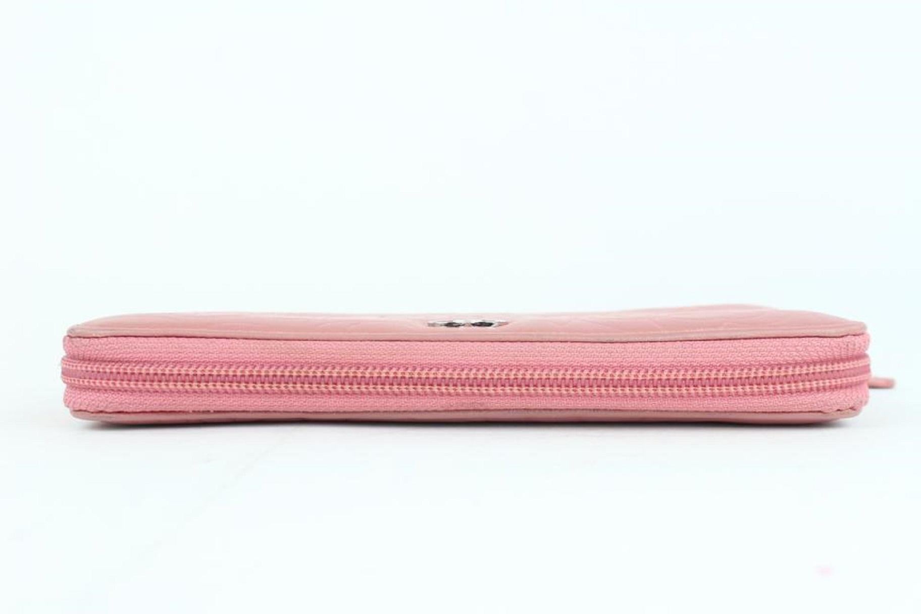 Chanel Embossed Camellia Gusset Zip Around Wallet 2cj1110 Pink Leather Clutch For Sale 4