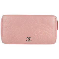 Vintage Chanel Embossed Camellia Gusset Zip Around Wallet 2cj1110 Pink Leather Clutch
