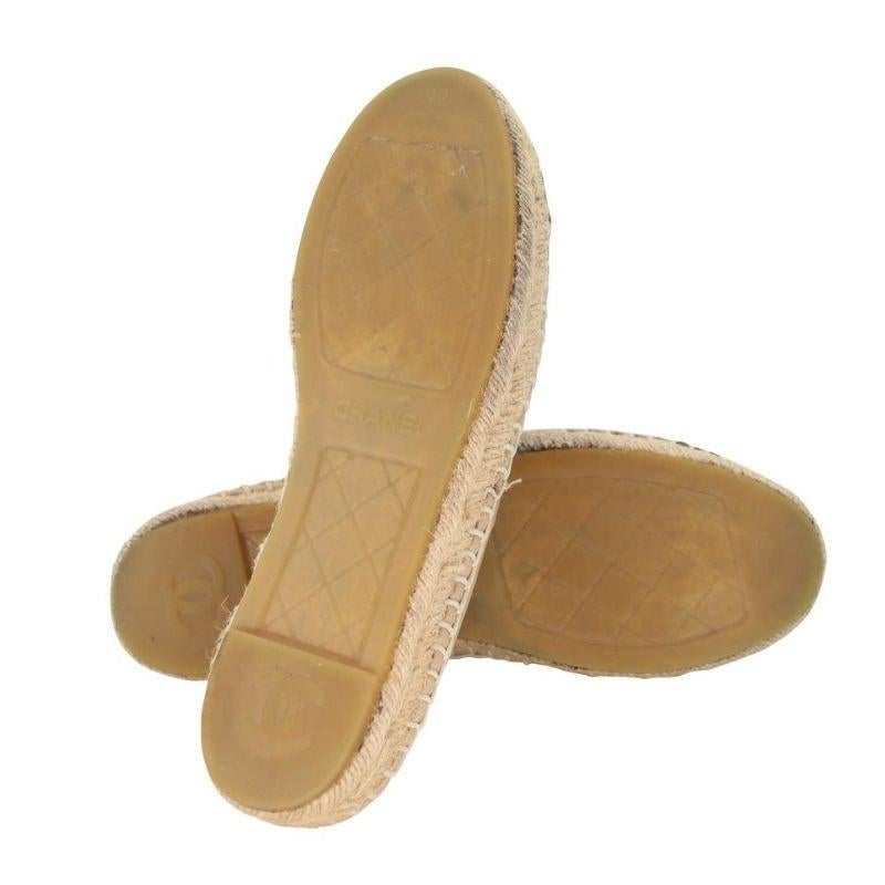 Beige Chanel Embroidered Espadrille 37 Leather CC Cap Toe Flats CC-0803N-0007 For Sale