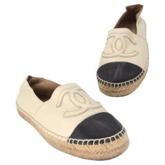 Chanel Embroidered Espadrille 38 Leather CC Cap Toe Flats CC-0803N-0008