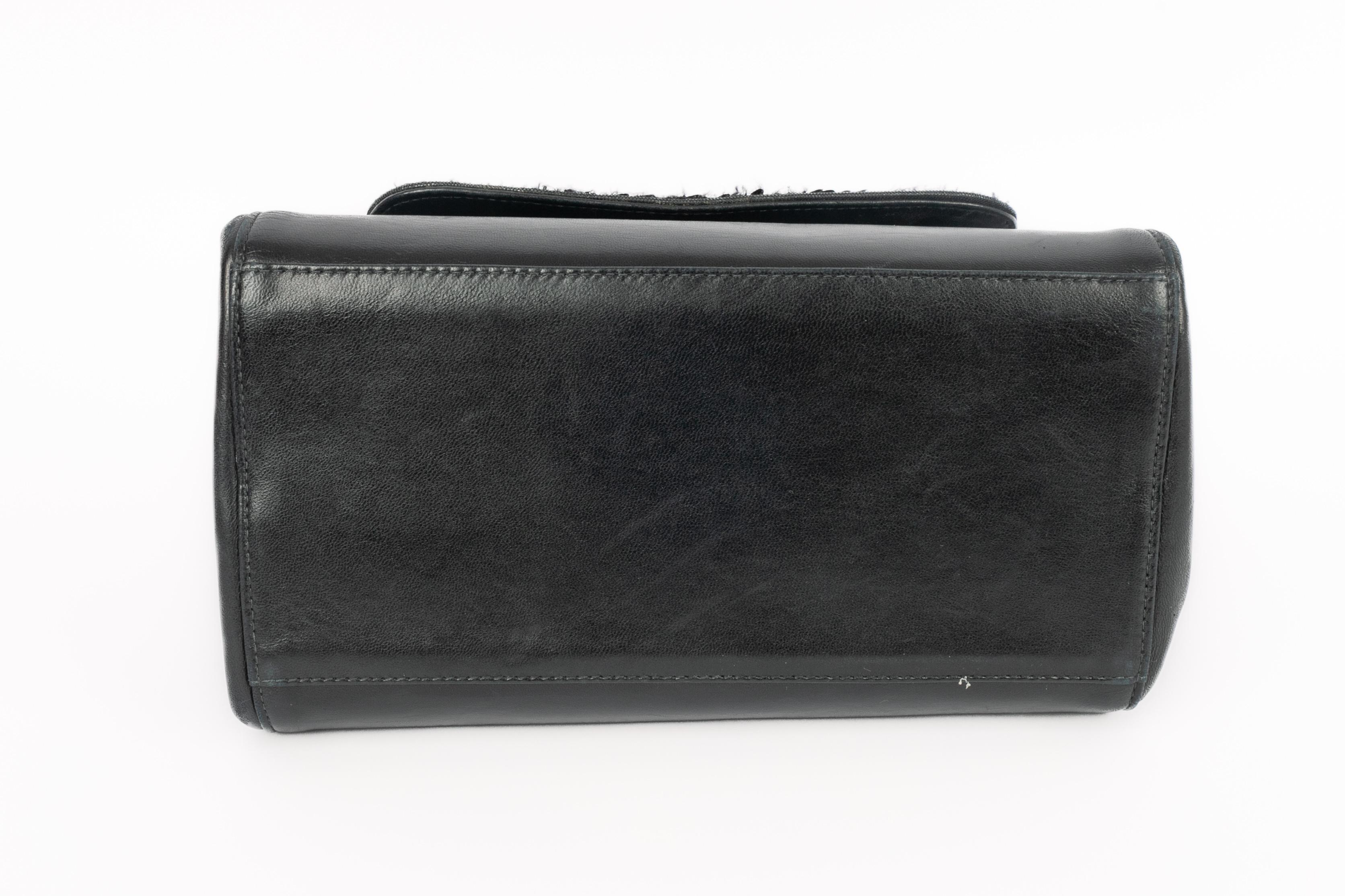 Chanel embroidered leather bag 2000 For Sale 4
