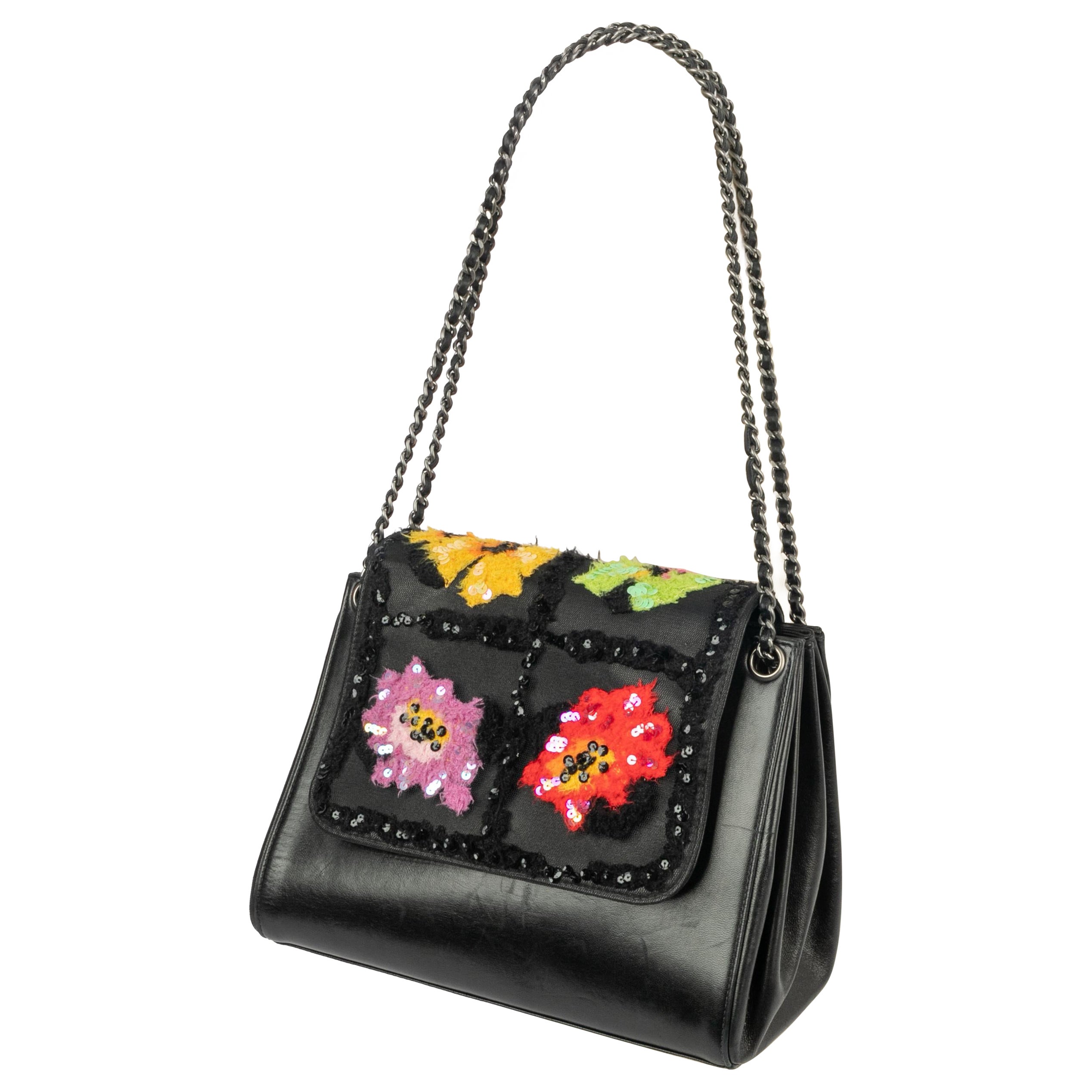 Sac en cuir brodé Chanel 2000
