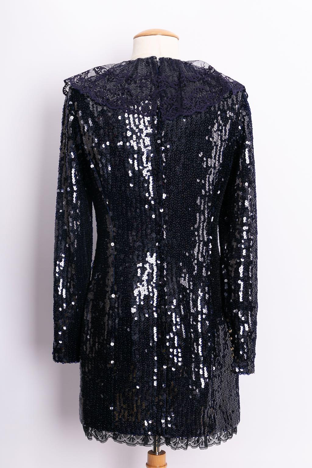 Chanel Embroidered Sequins Crepe Silk Dress, Fall 1994 In Excellent Condition In SAINT-OUEN-SUR-SEINE, FR