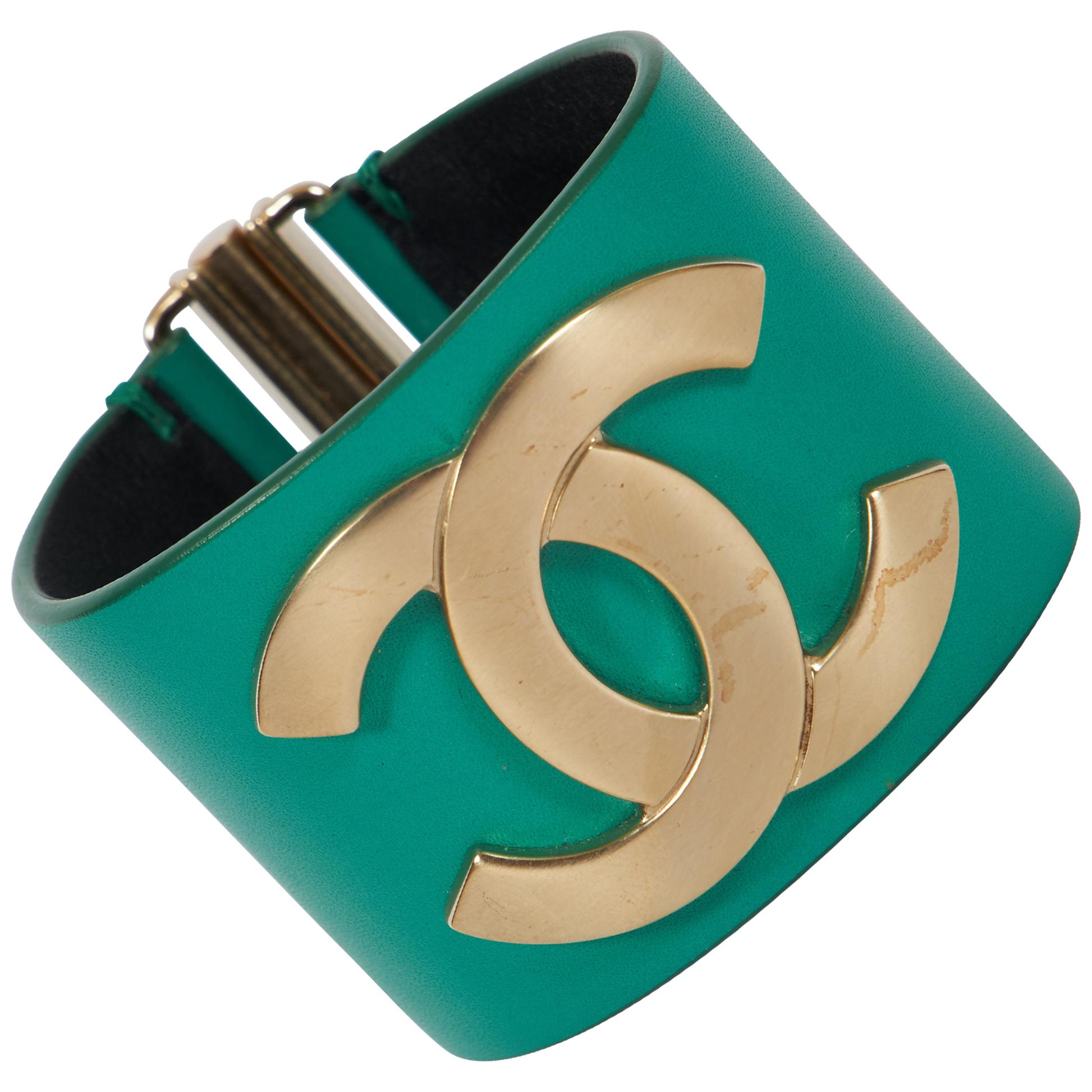 Chanel Emerald Green Leather Cuff Bracelet For Sale