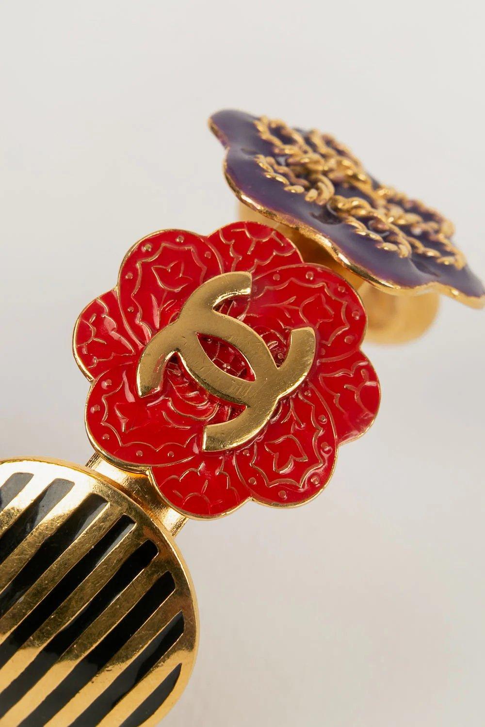 Chanel Enamelled Gold Bracelet For Sale 4