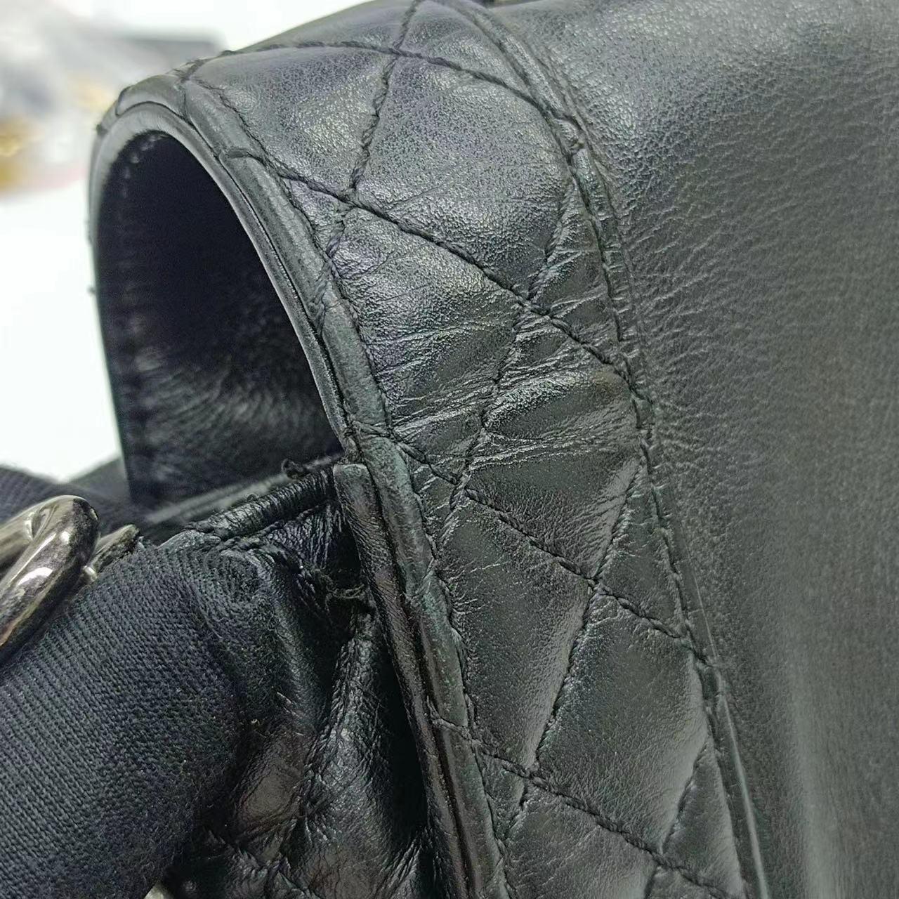 Chanel - Sac à main en chaîne 2012 - Sac à rabat moyen en cuir noir en vente 8