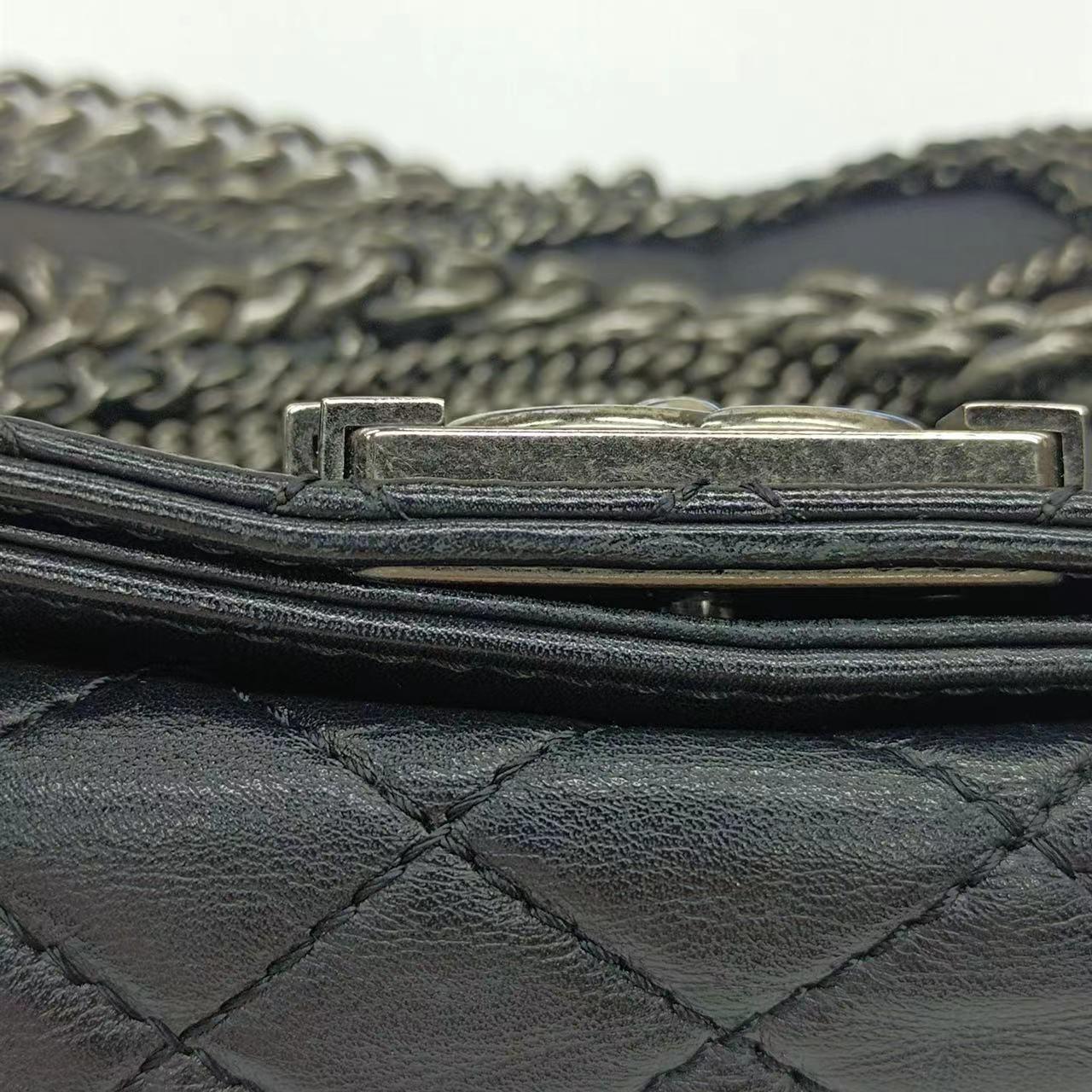 Chanel Enchained Boy Bag 2012 Schwarze Leder Medium Klappentasche im Angebot 5