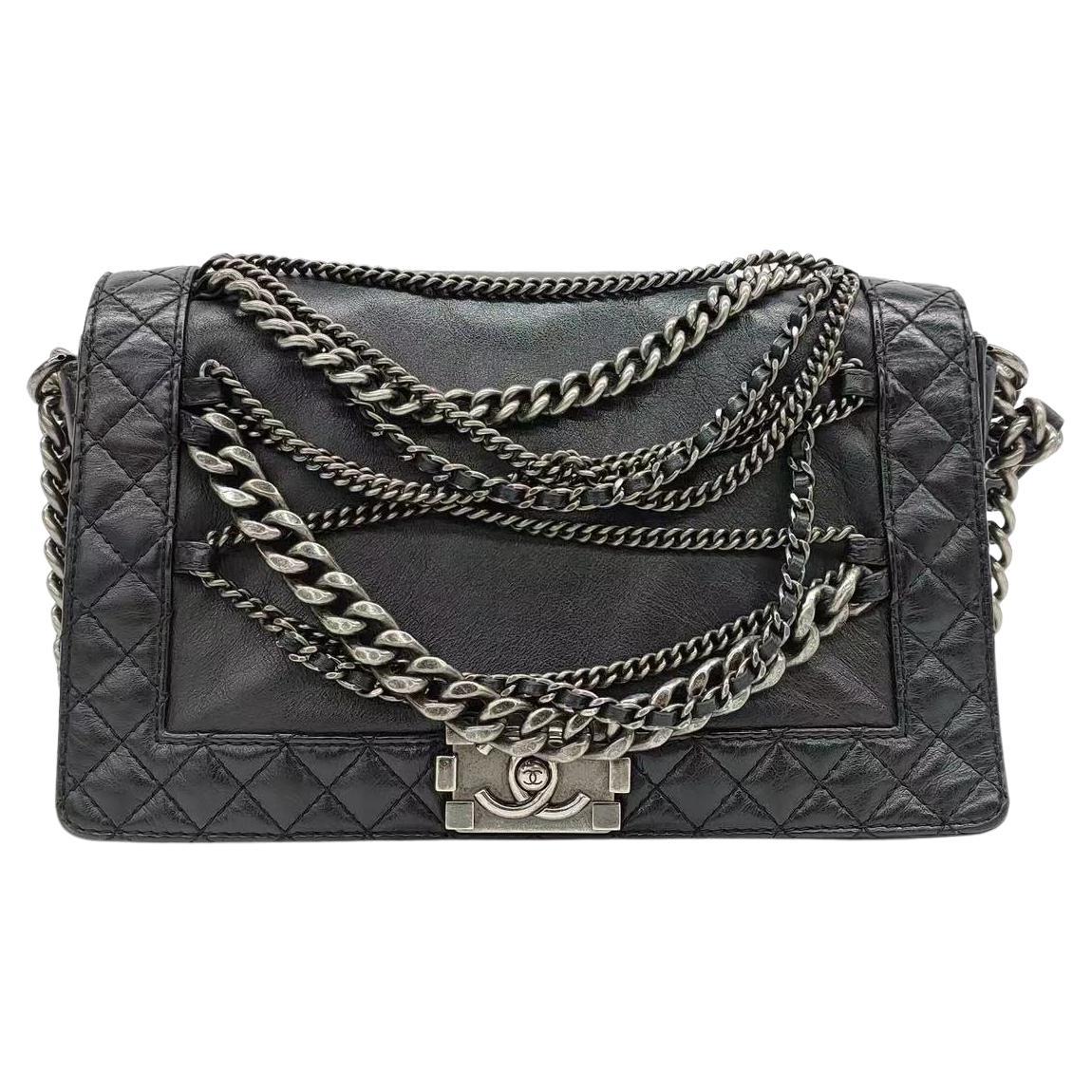 Chanel Enchained Boy Bag 2012 Schwarze Leder Medium Klappentasche im Angebot