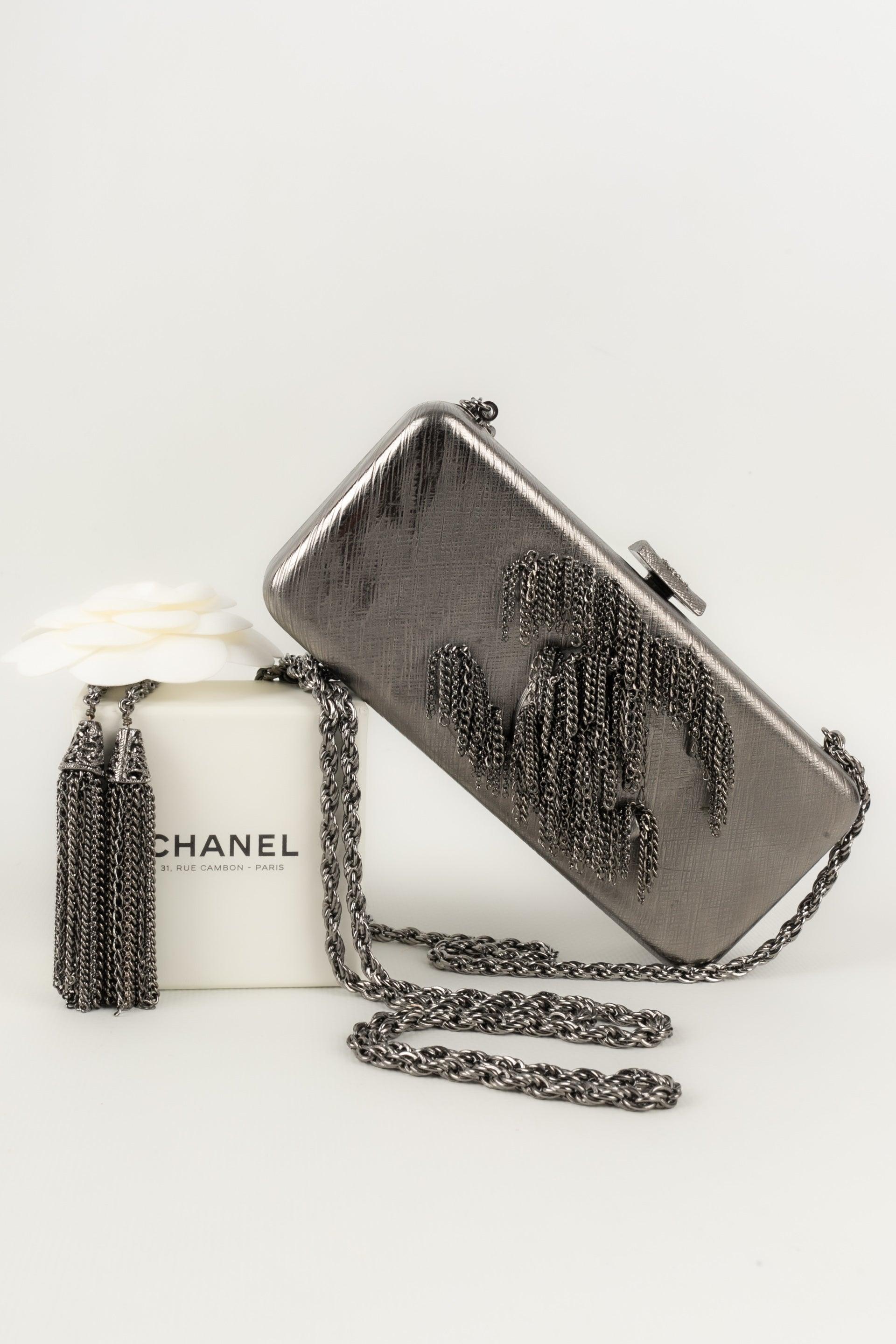 Chanel Engraved Dark-silvery Metal Clutch with CC Logo, 2004/2005 8